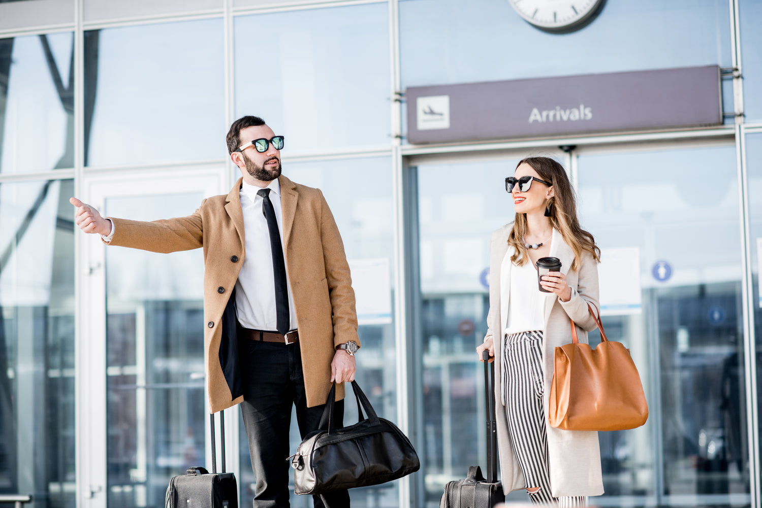 Ladies and Gentlemen, Here’s How You Pick Your Stylish Airport Bag