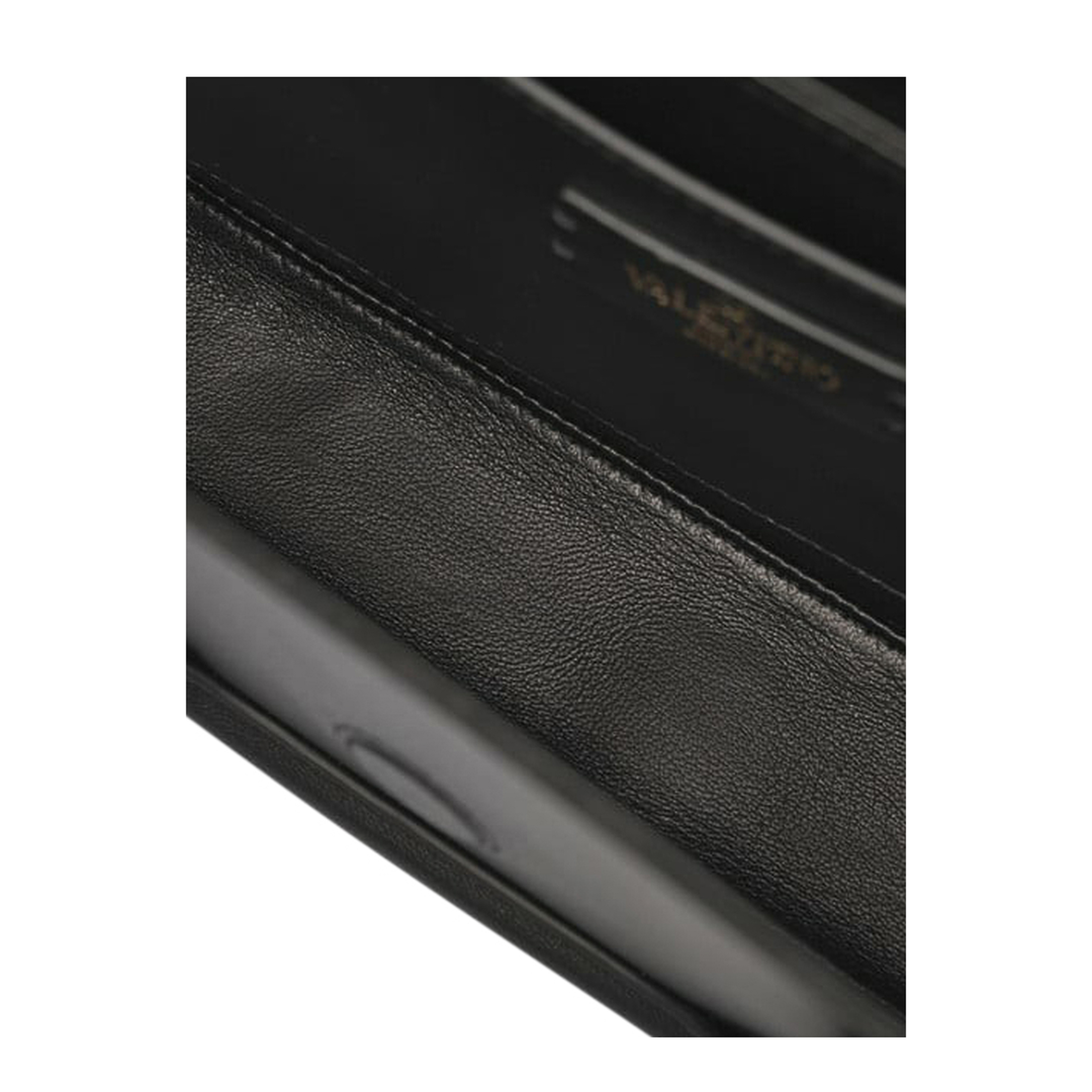Sculpture Shoulder Bag