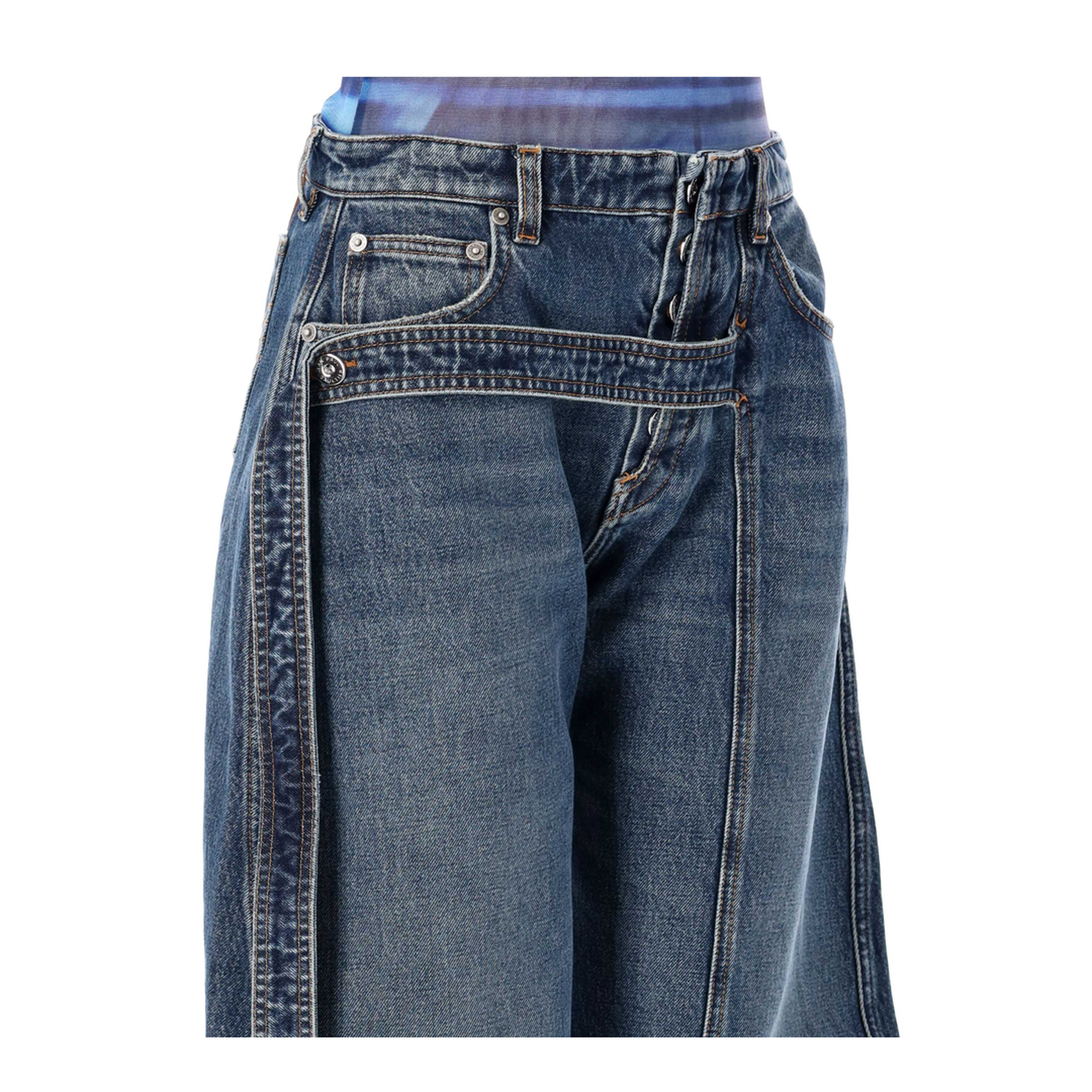 LOW-RISE JEANS
