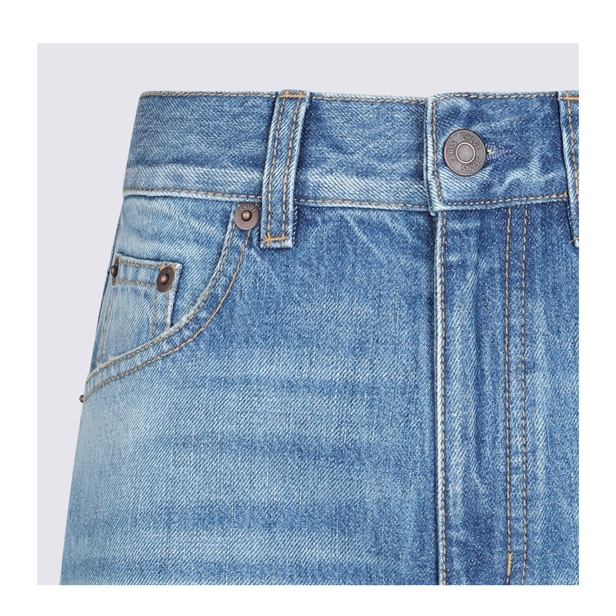 High-waisted shorts jeans