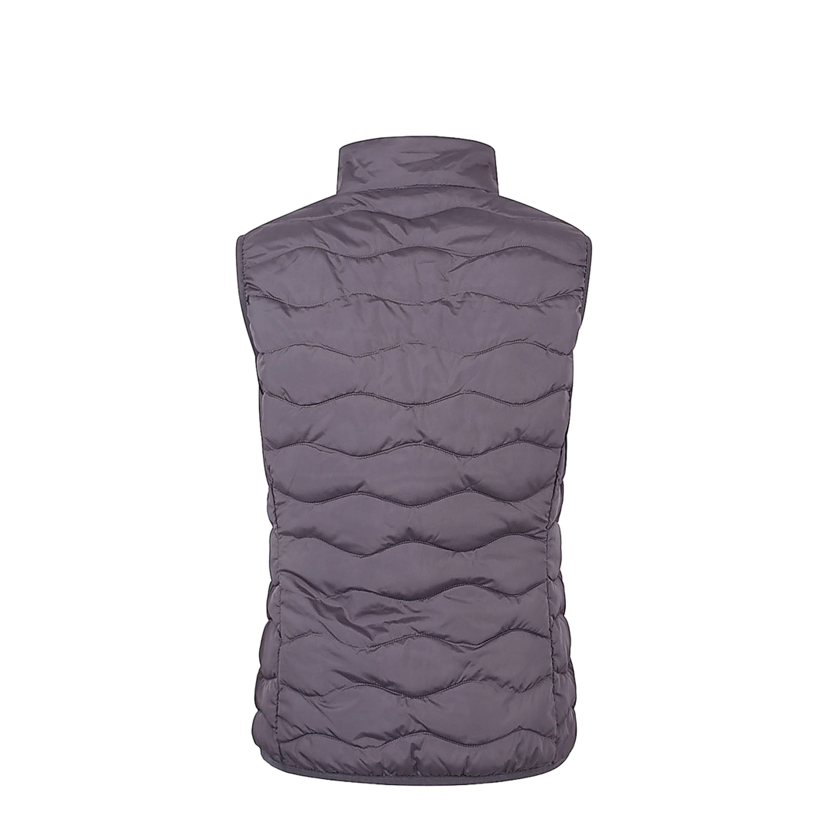 Quilted Model with Wave Effect