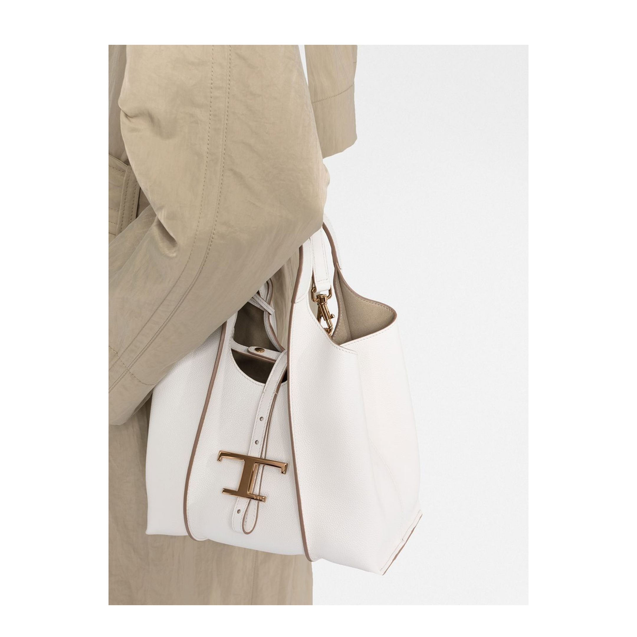 T Timeless Shopping Bag in Leather Mini - White