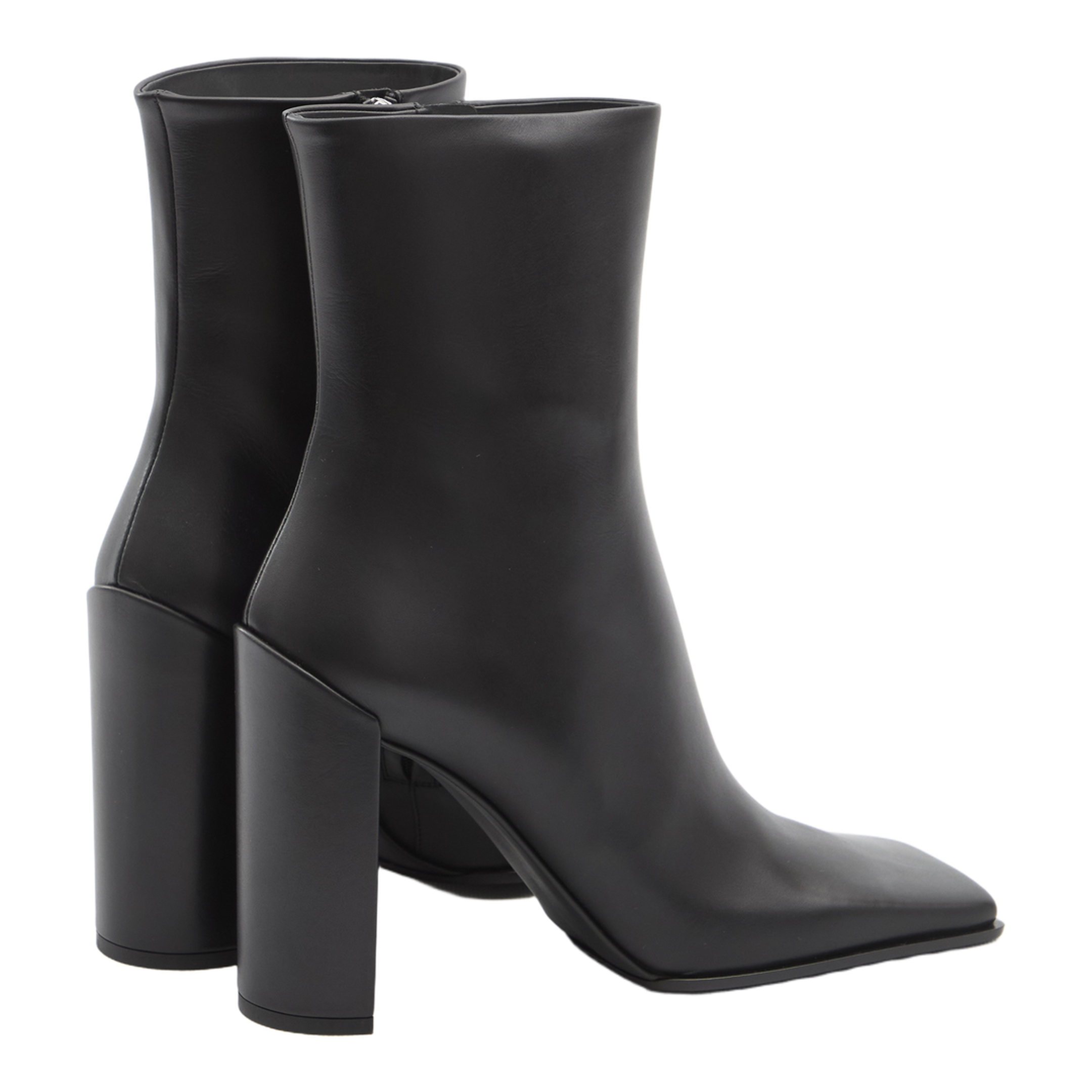 Square-toe ankle boots