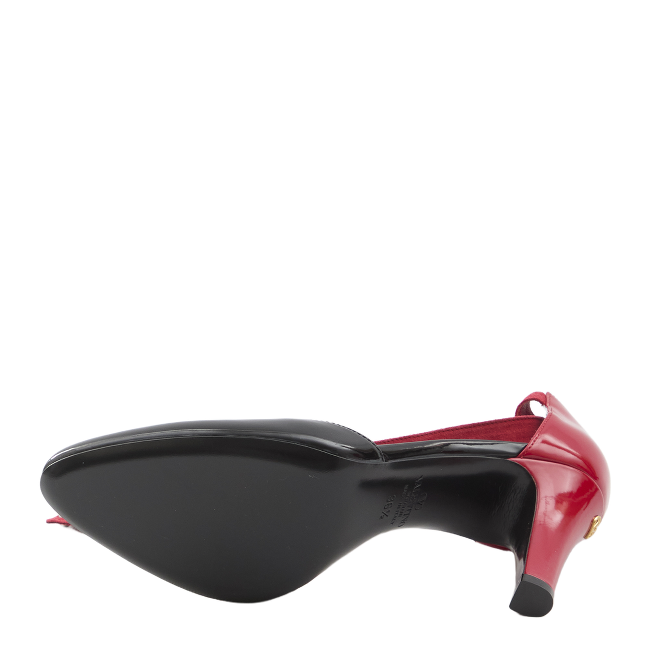 Black and Red Foliefoliage Décolleté