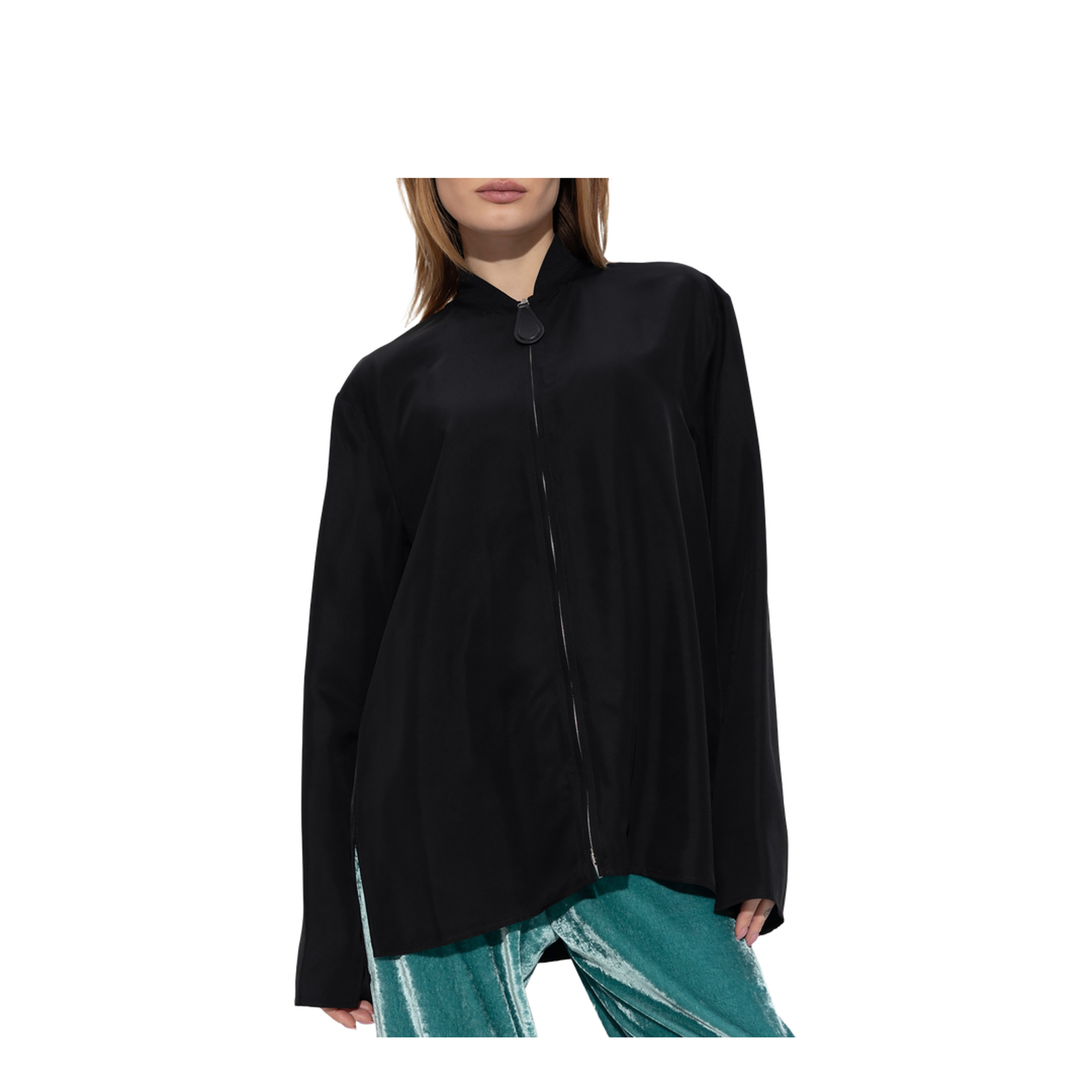 Shirt with zip fastening