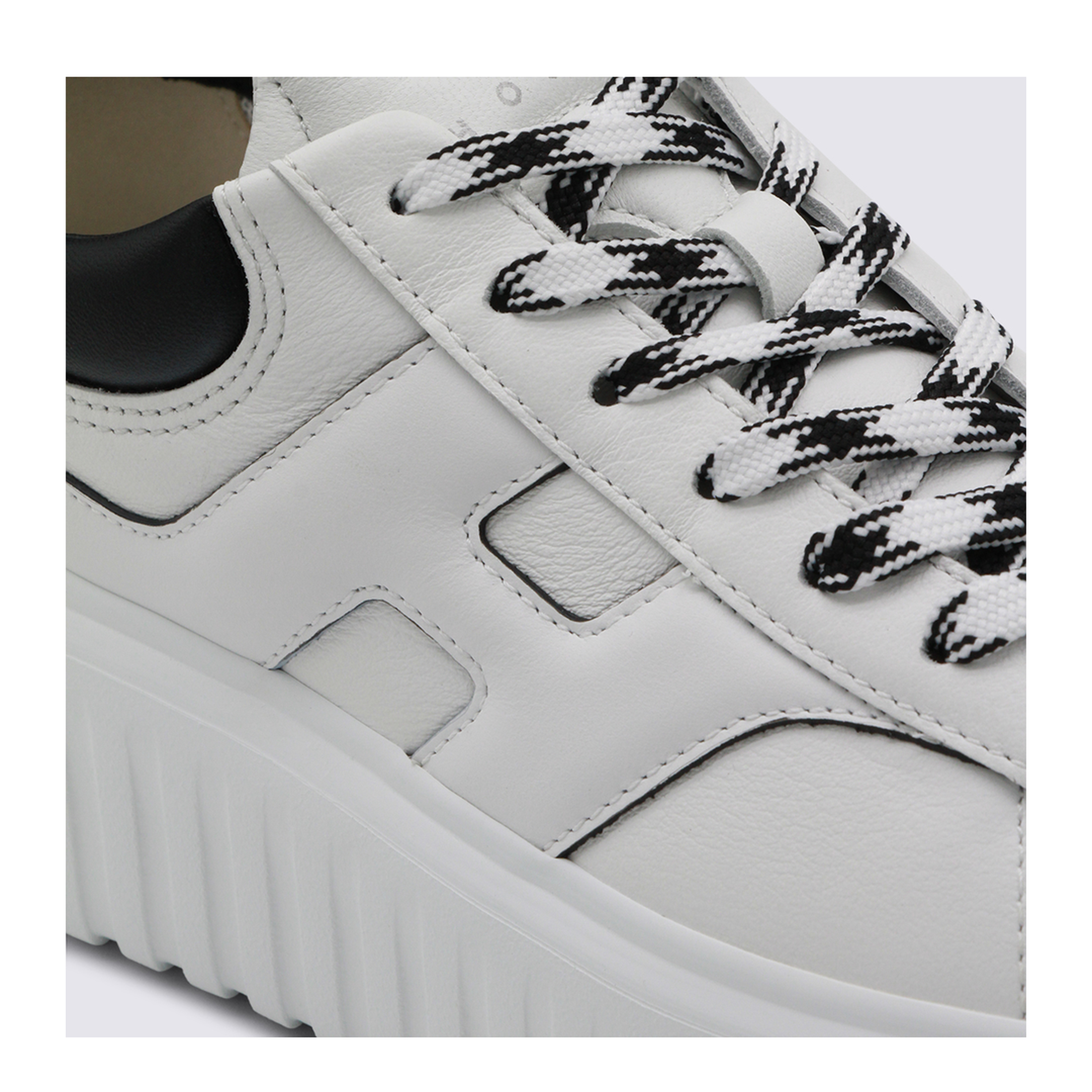 H-Stripes Sneaker