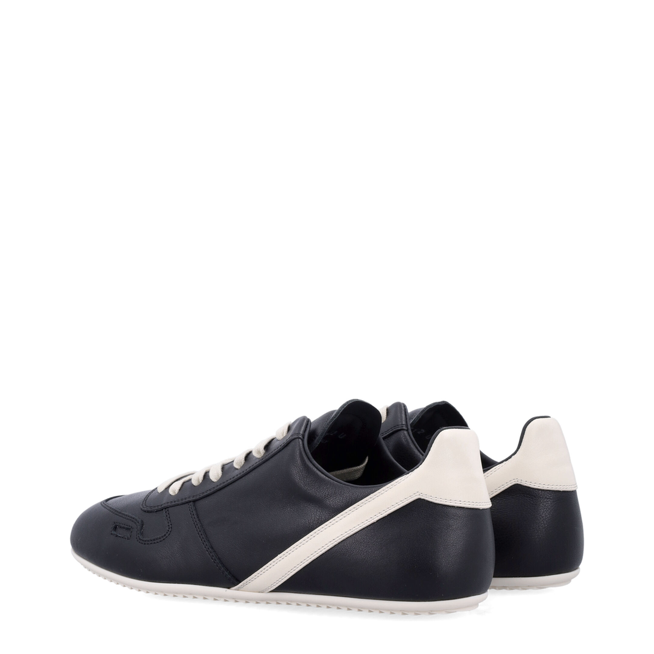 Minimal Sneak Sneaker