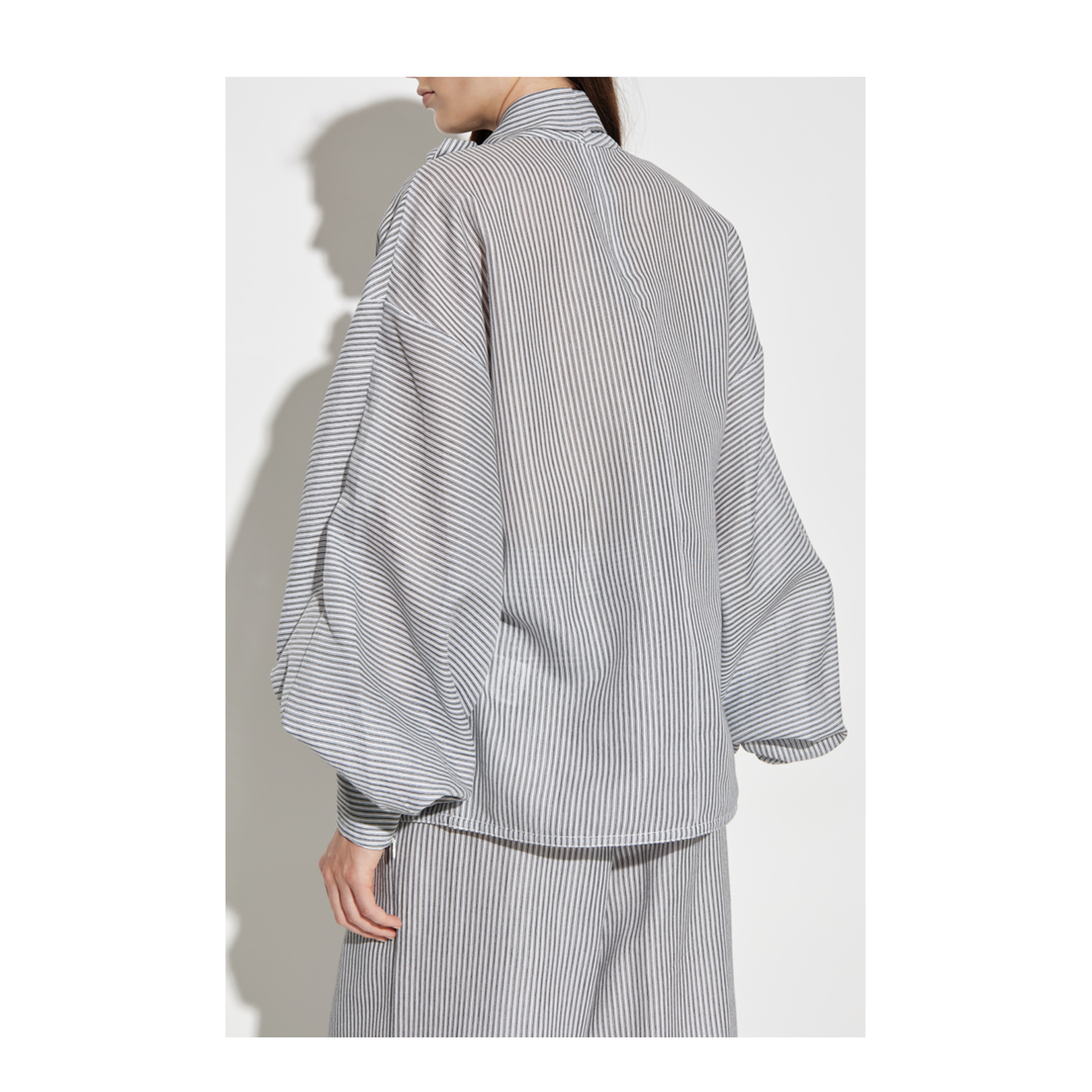 Loose-fit top with a striped pattern