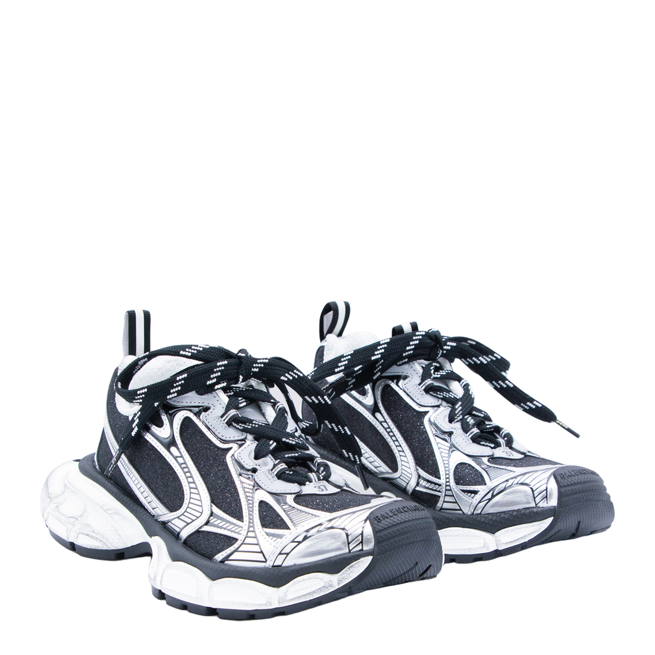 3XL Sneakers in Black and Silver with Glitter