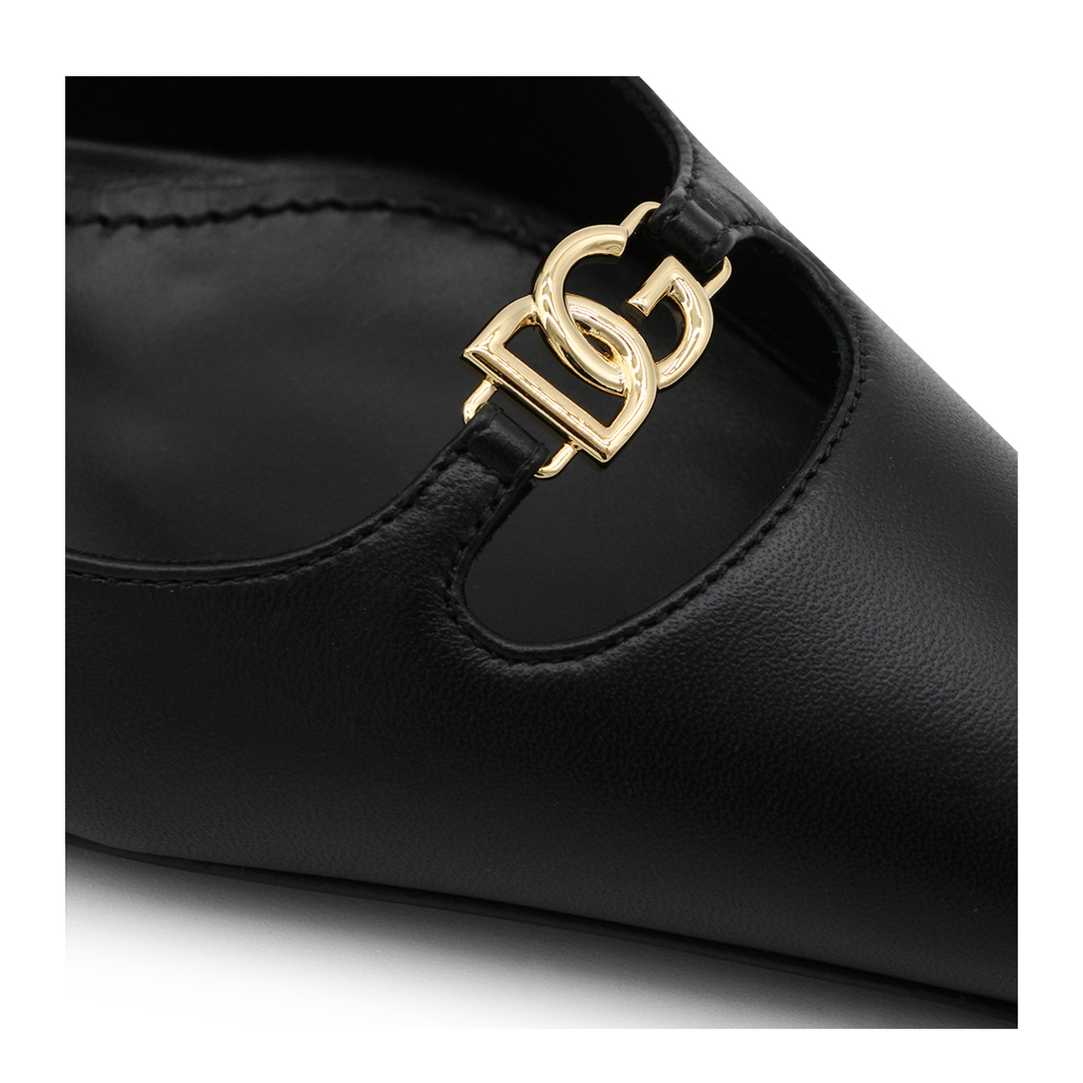 With Heel Black