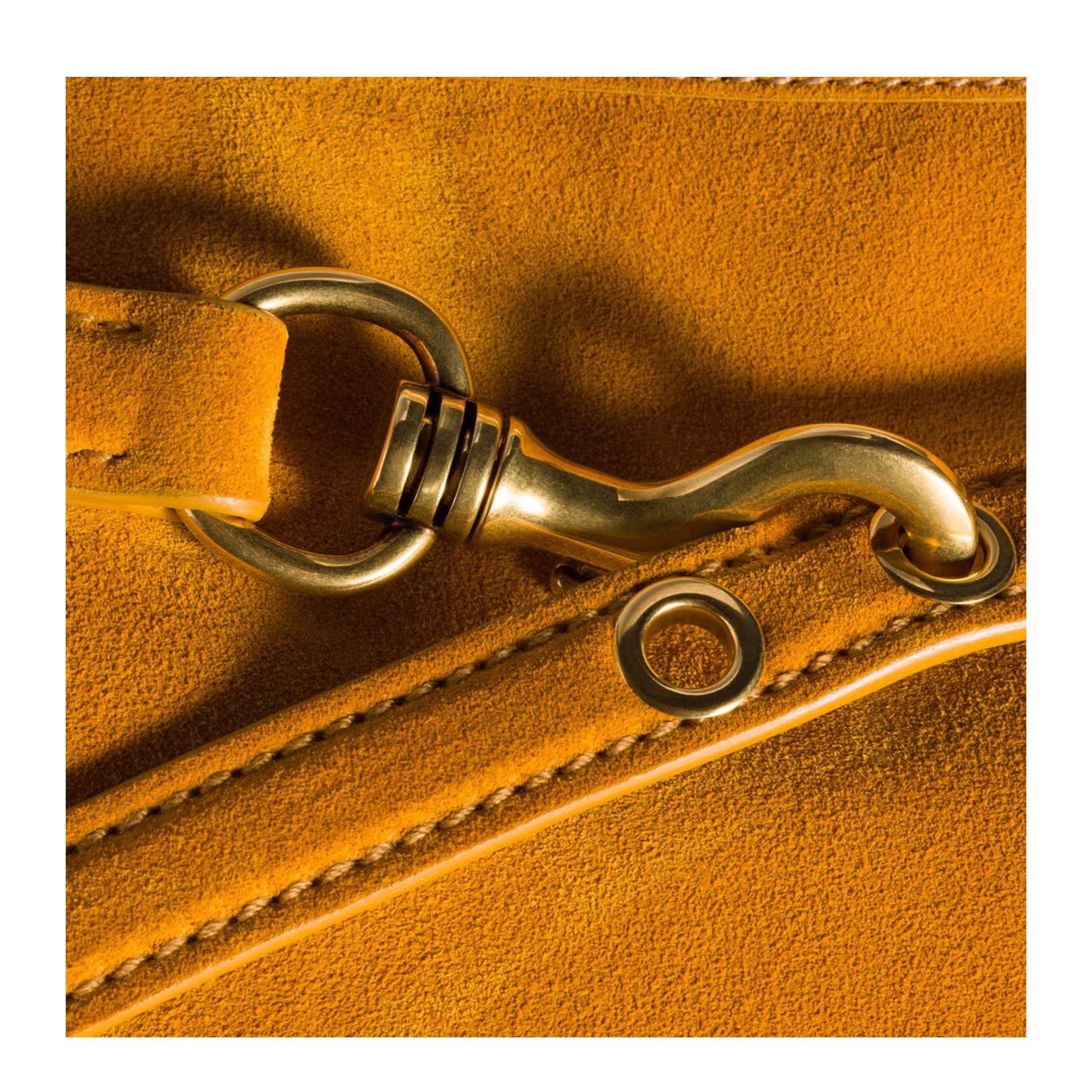 Whiskey Aventure Suede Bag