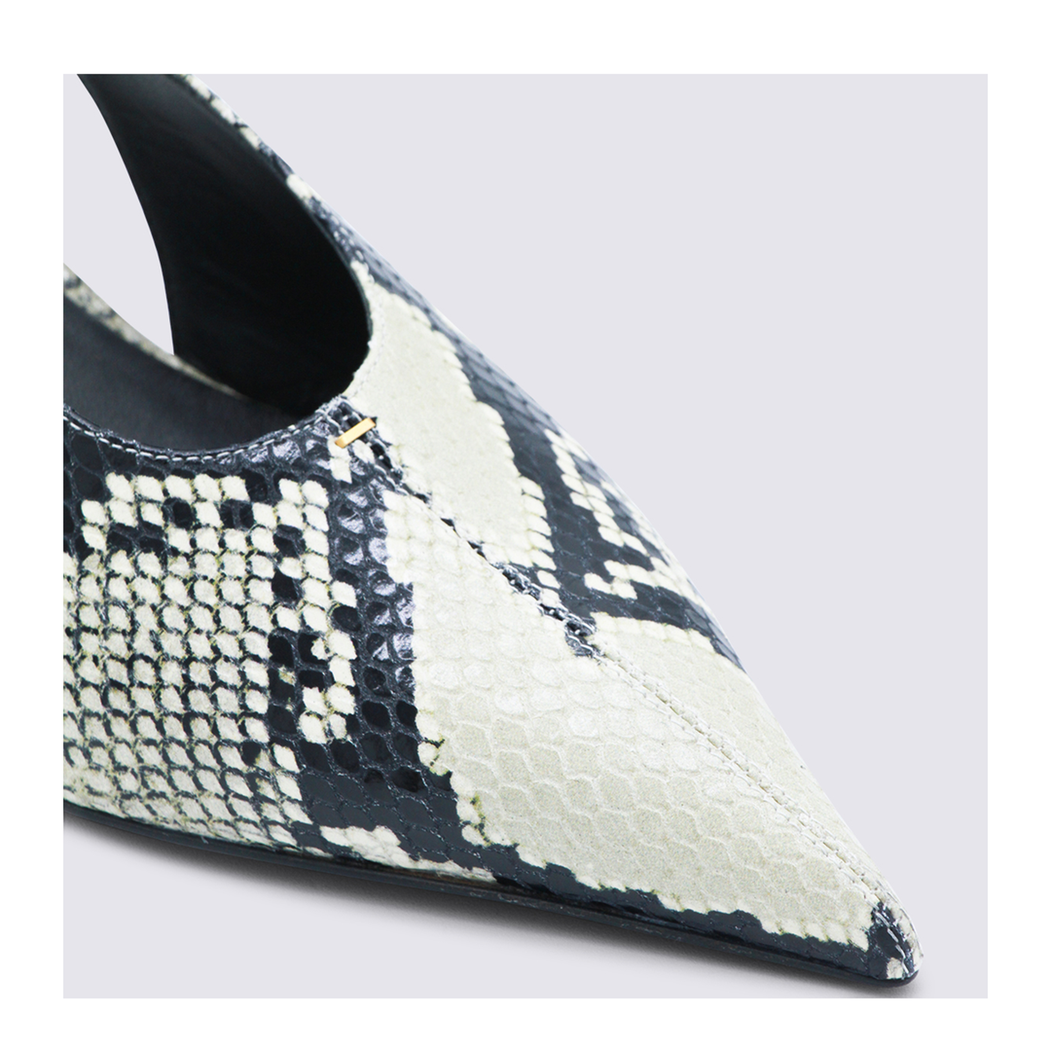 With Heel Beige