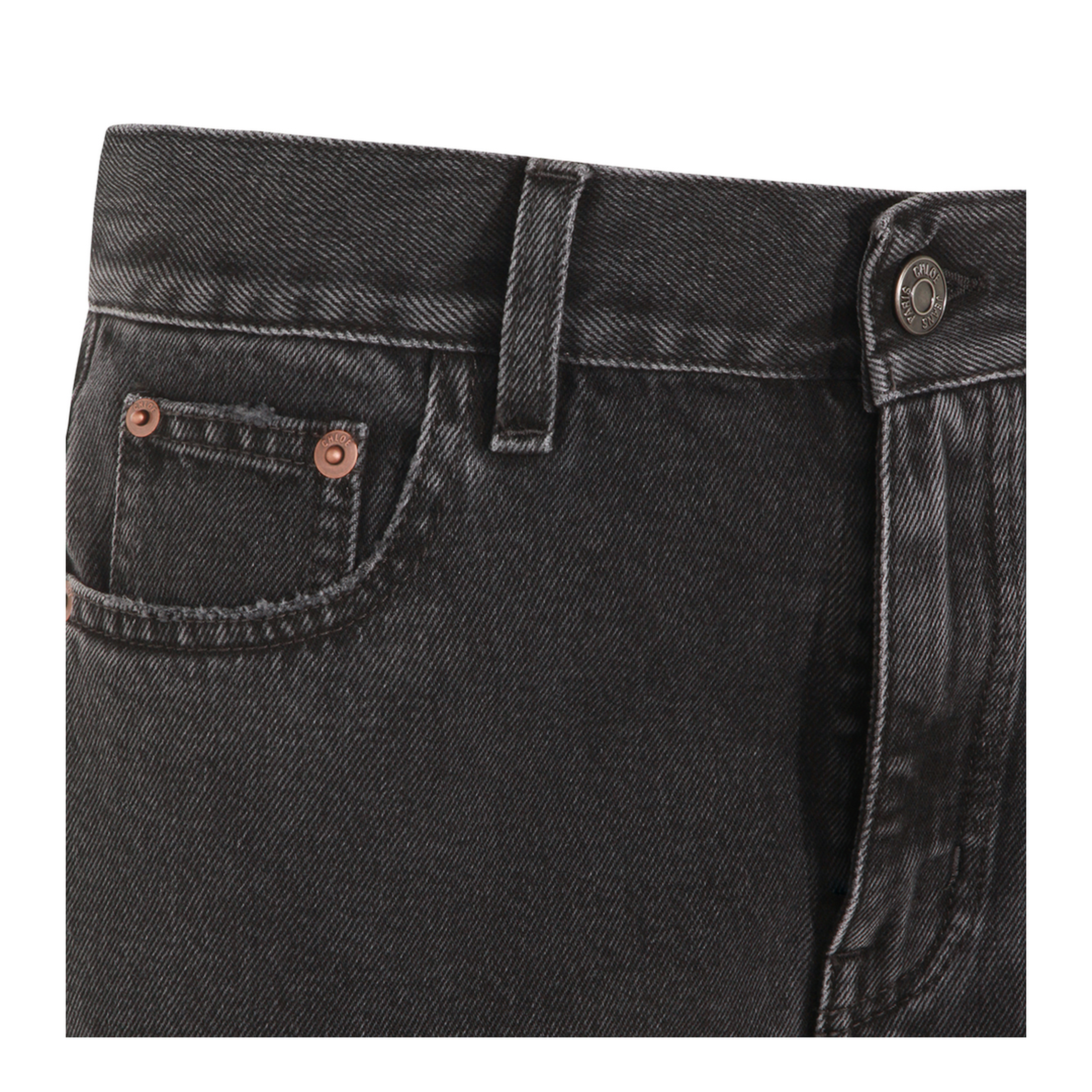 High-waisted jeans