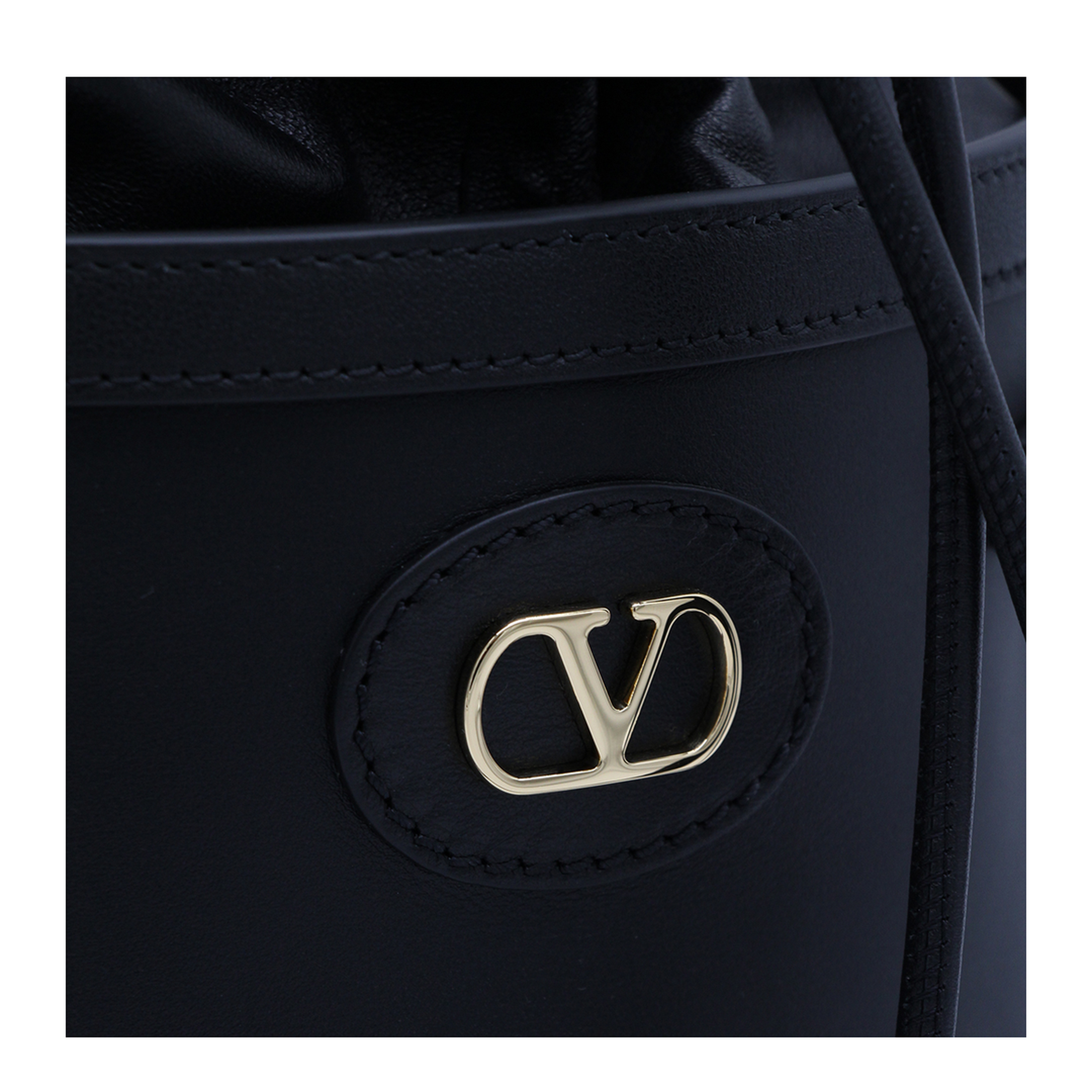 Antibes Bucket Bag Medium Leather - Black