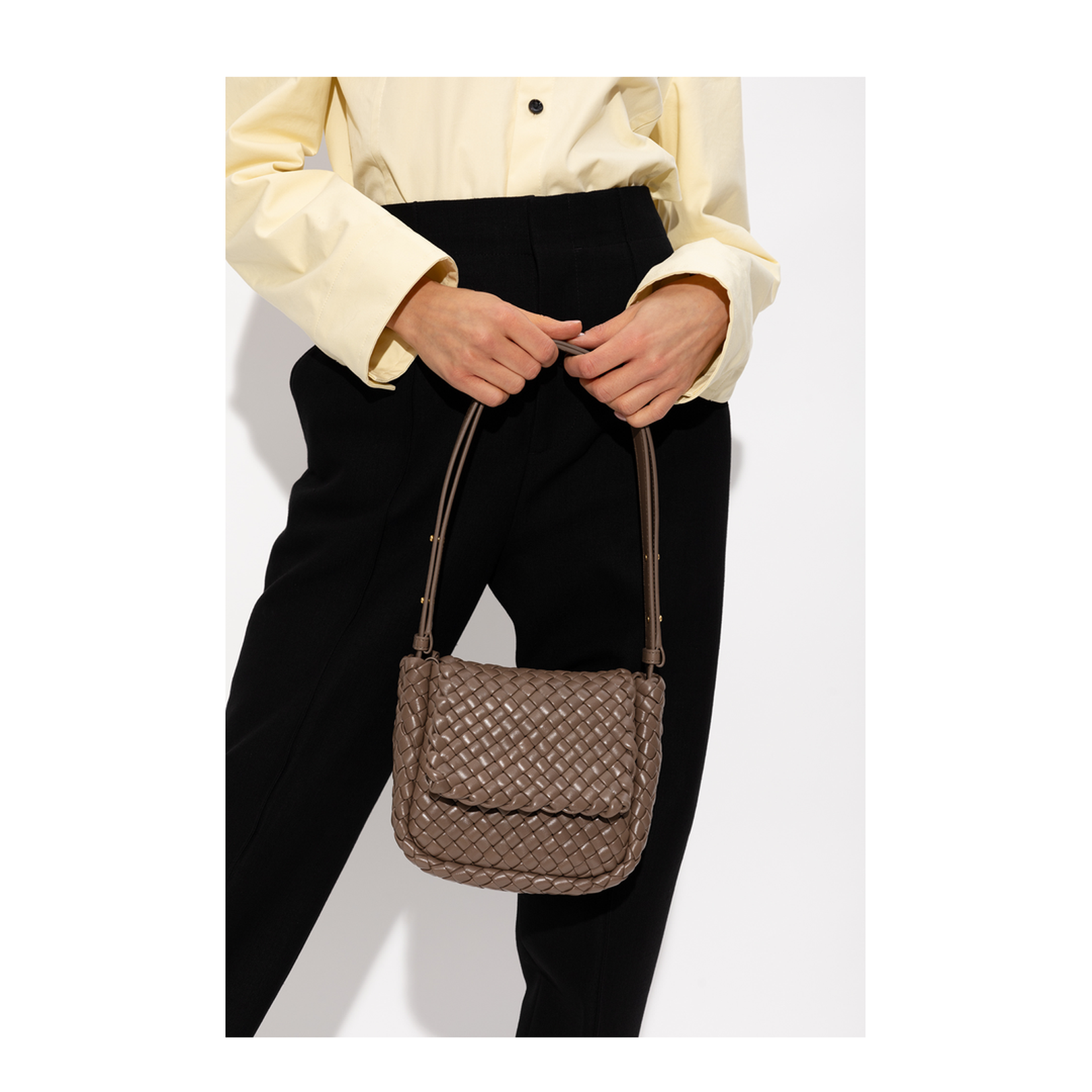 Cobble Leather Shoulder Bags - Taupe