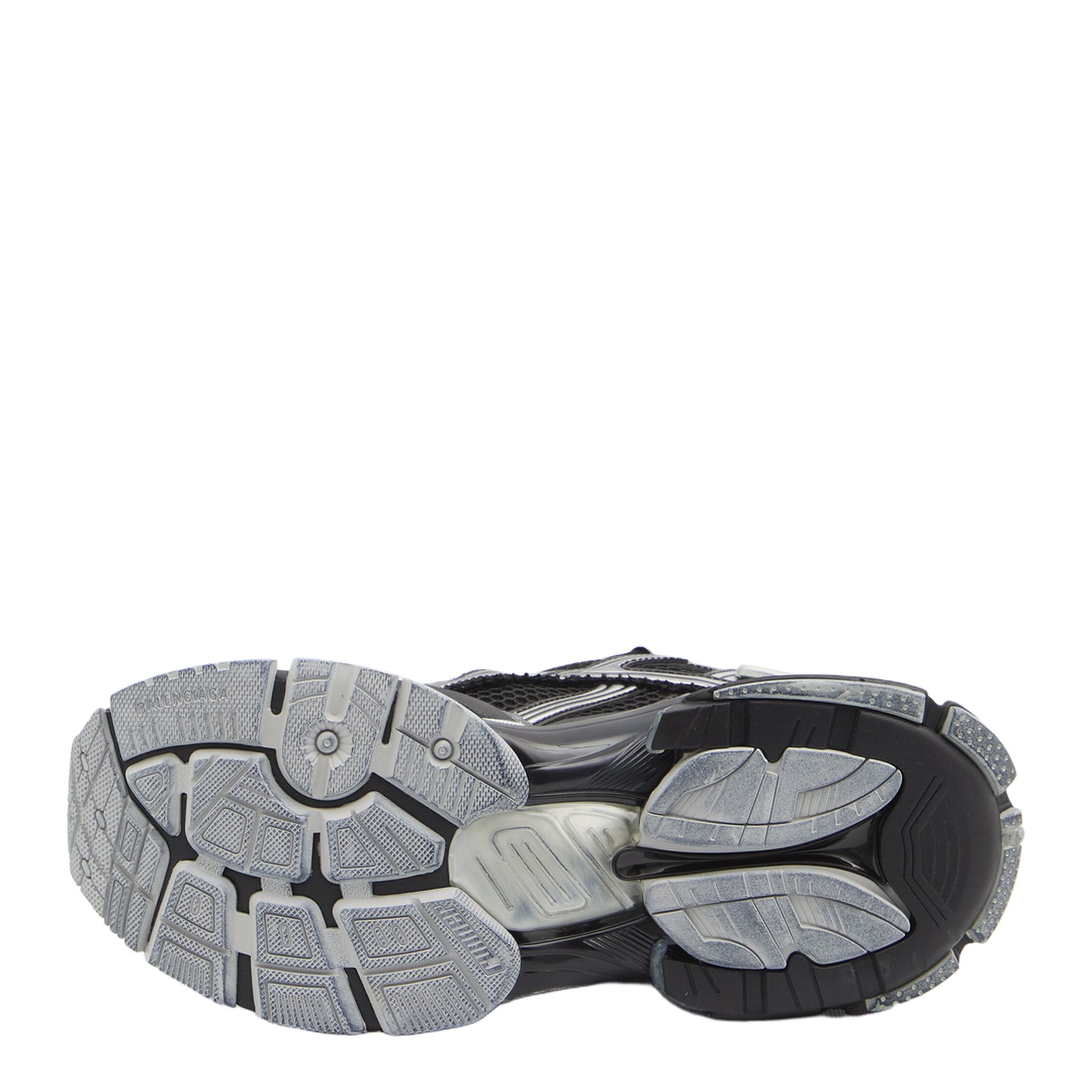 Runner Sneaker in Black/Silver