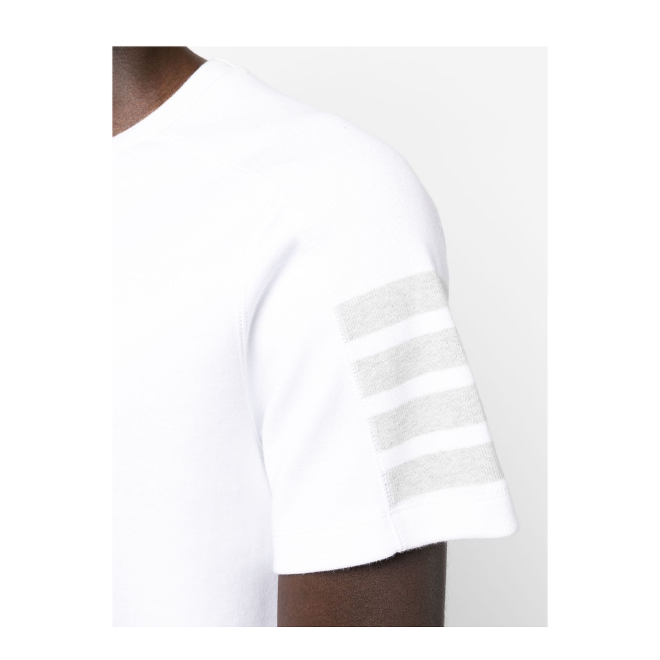 MAYFEYR - Thom Browne - Short Sleeve Tee With 4 Bar Stripe In Milano Cotton - MJS246A07323100