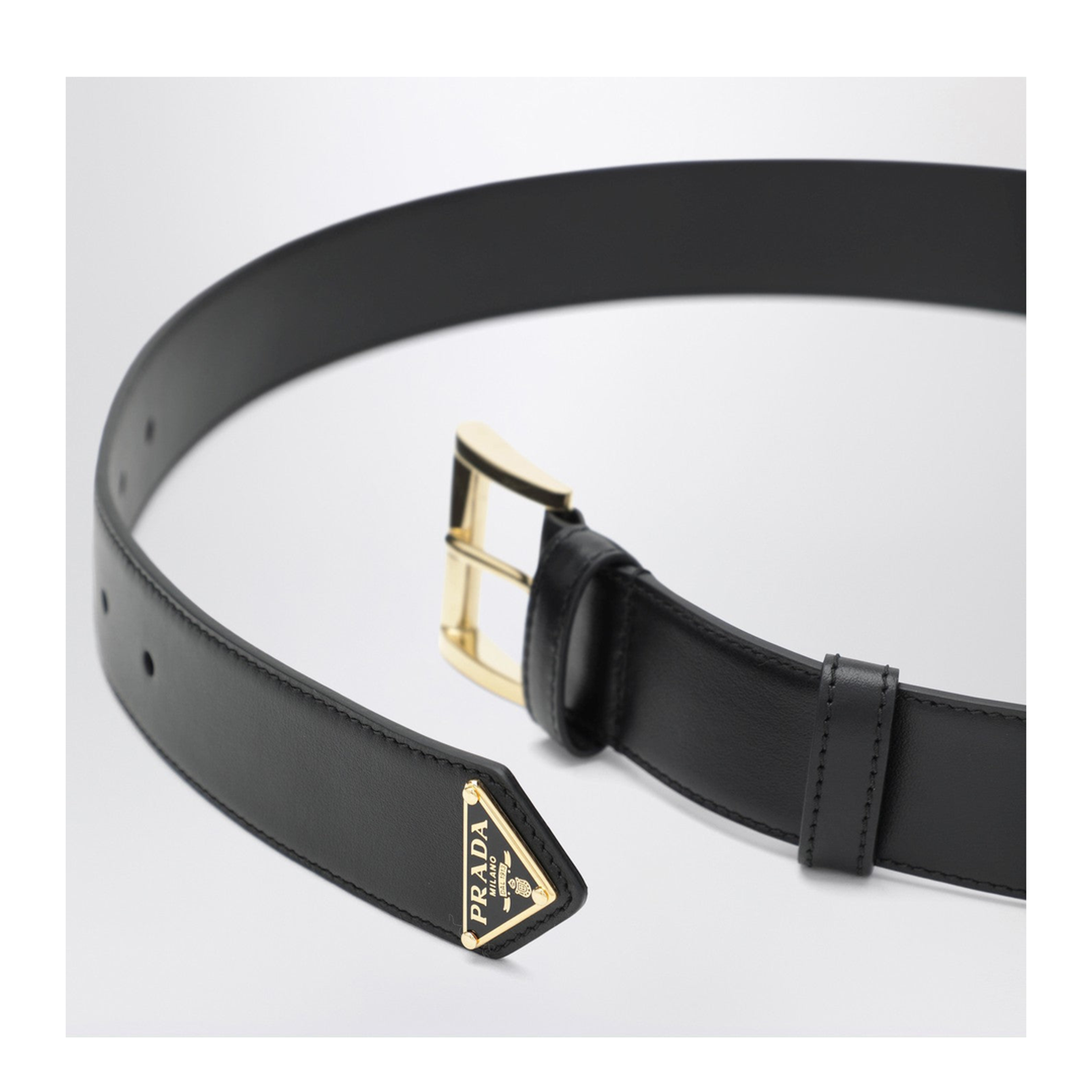 MAYFEYR - Prada - Black Leather Belt With Triangle Logo - 1CC5458NQF0632