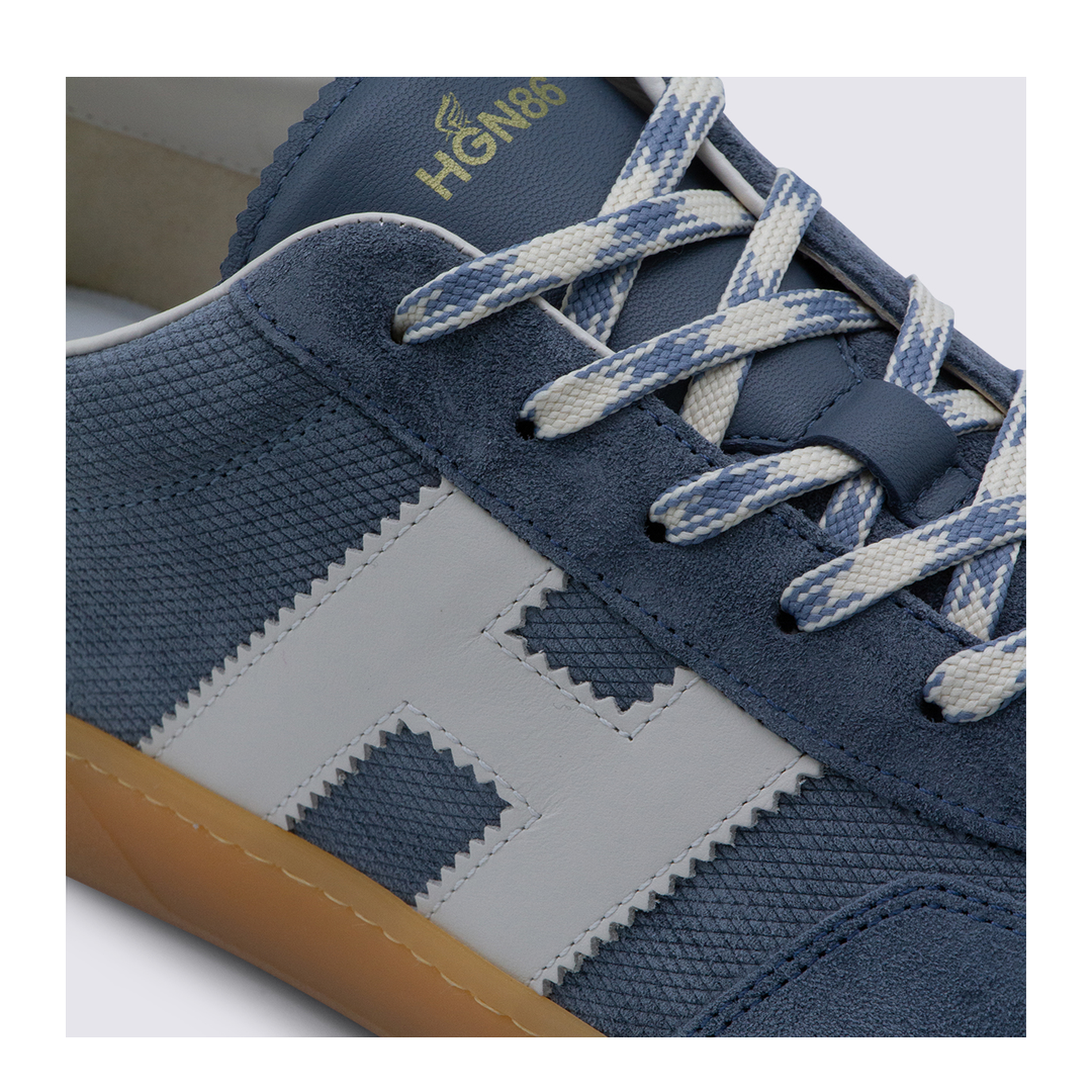 Sneakers Clear Blue