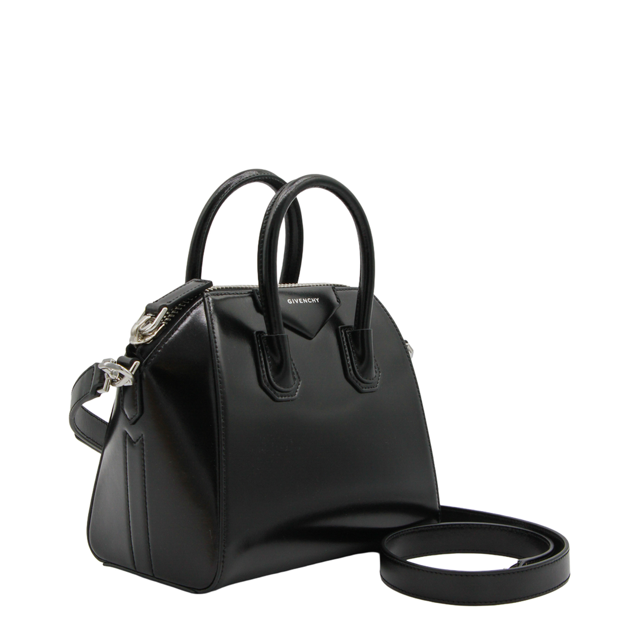 Antigona Mini Leather Shoulder Bag in Black