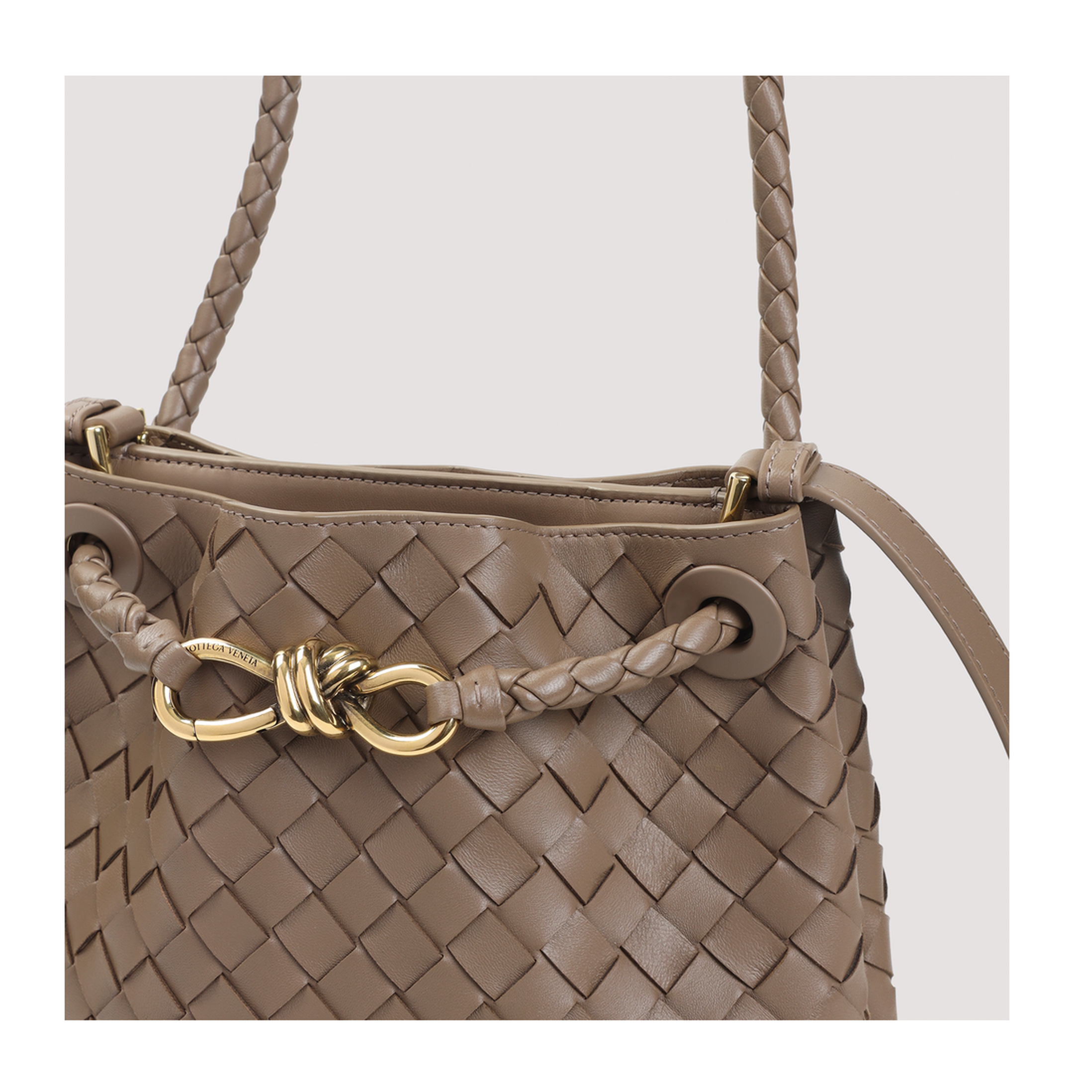 MAYFEYR - Bottega Veneta - Andiamo Bucket Bag - 855759VCPP12383