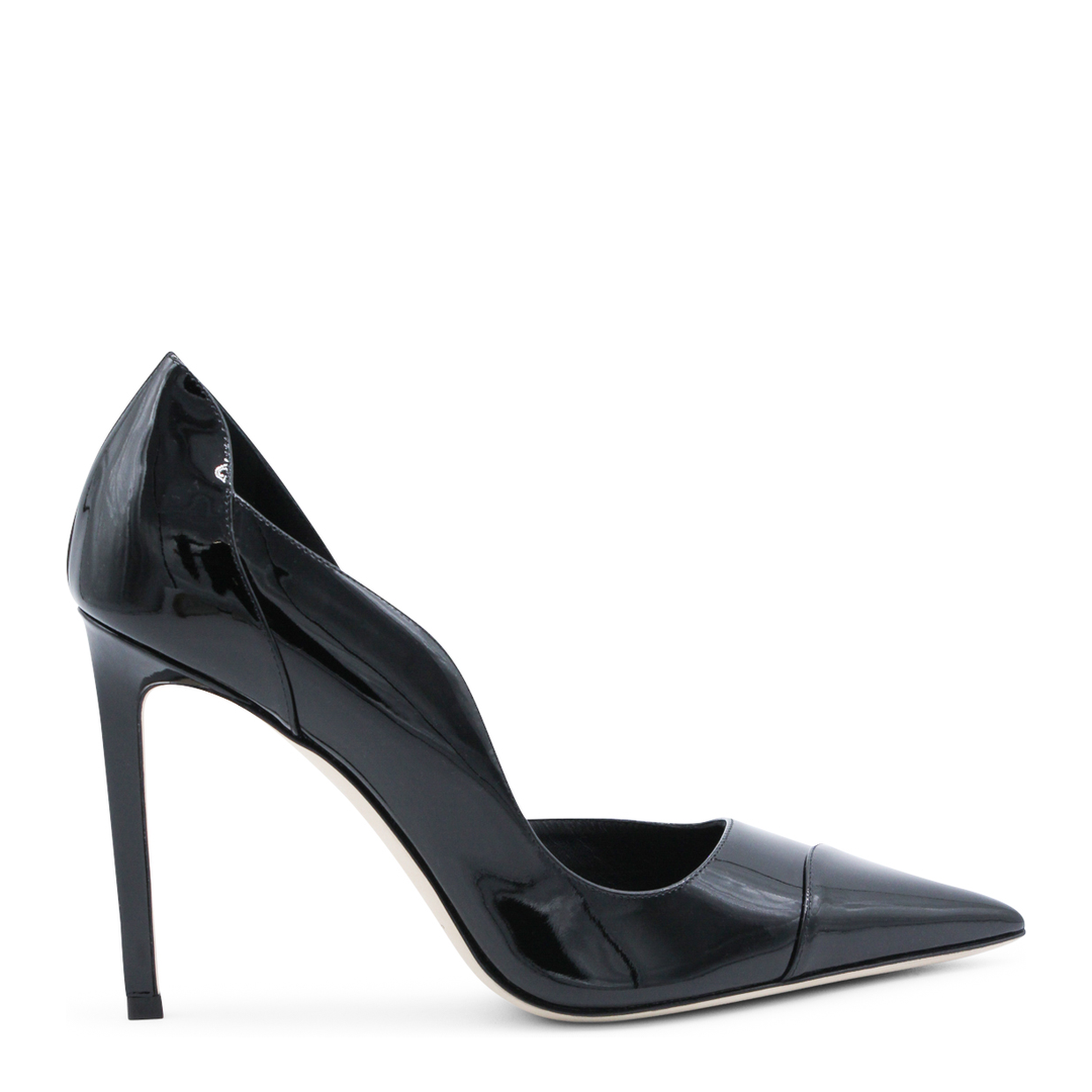 Pumps in Black Patent Leather