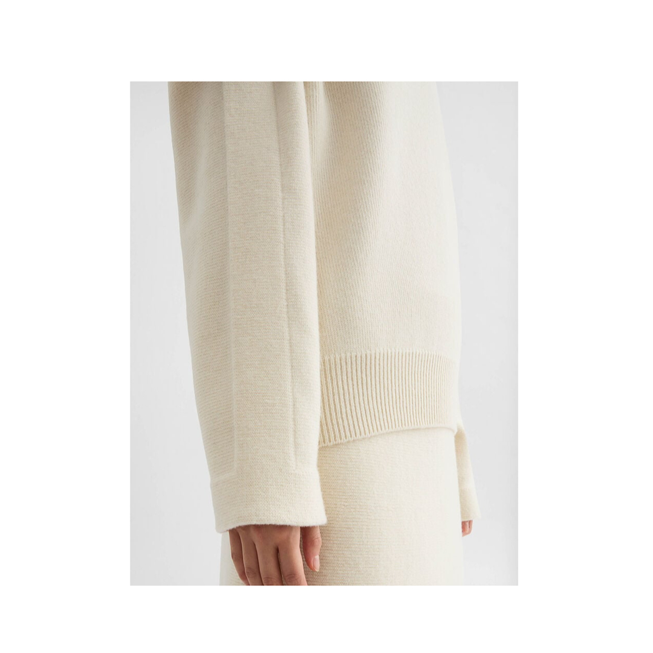 High Neck Sweater Beige
