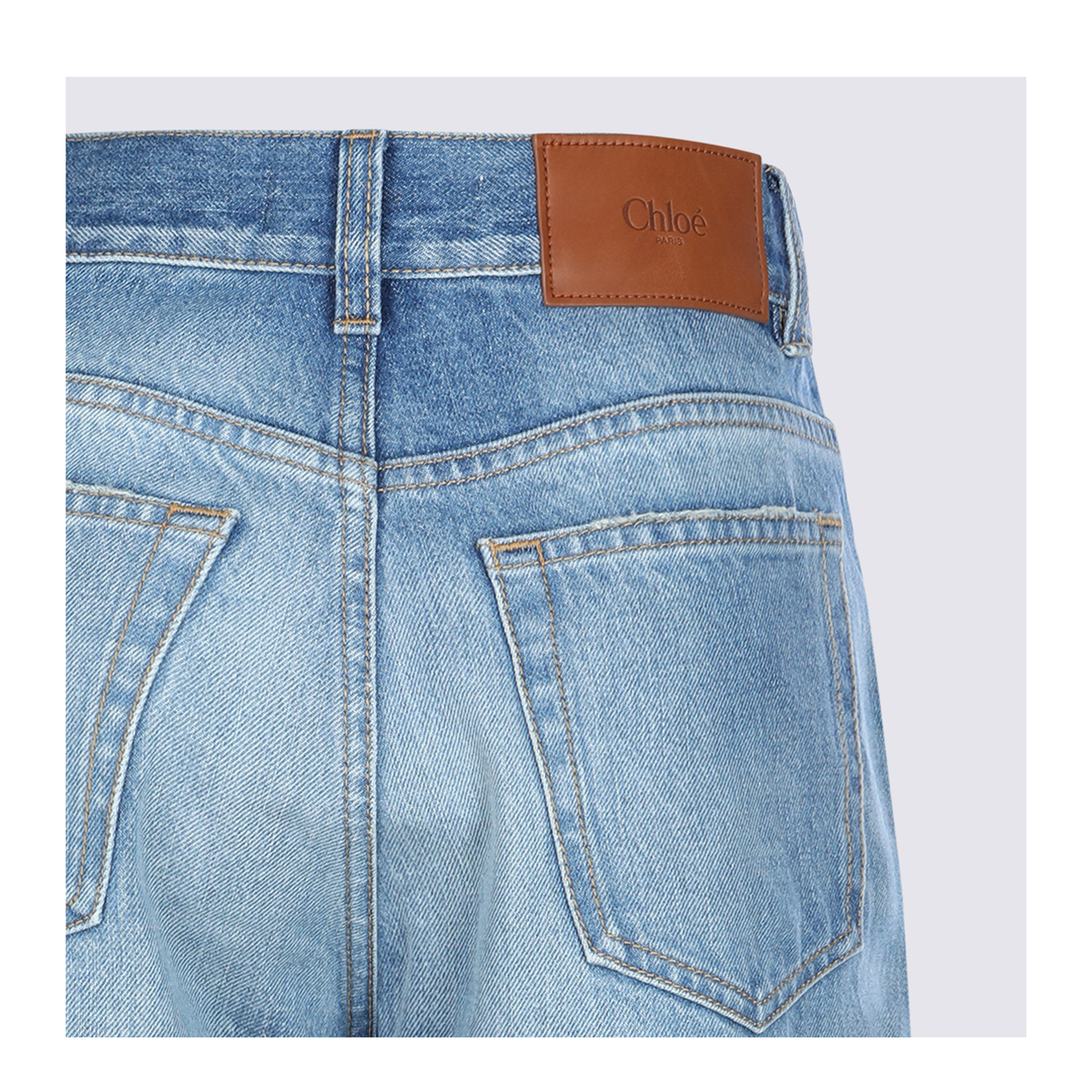 High-waisted shorts jeans
