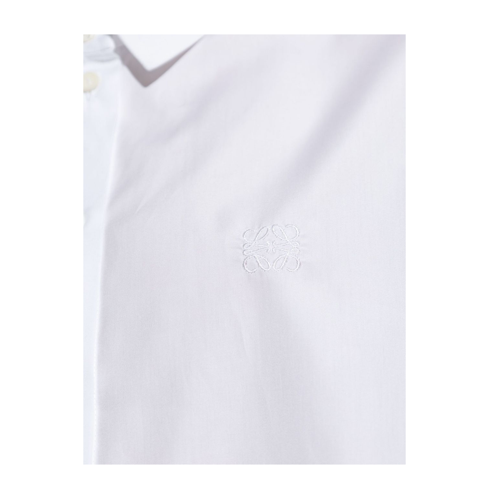 White Short Sleeves Button Fastening Collared Shirt