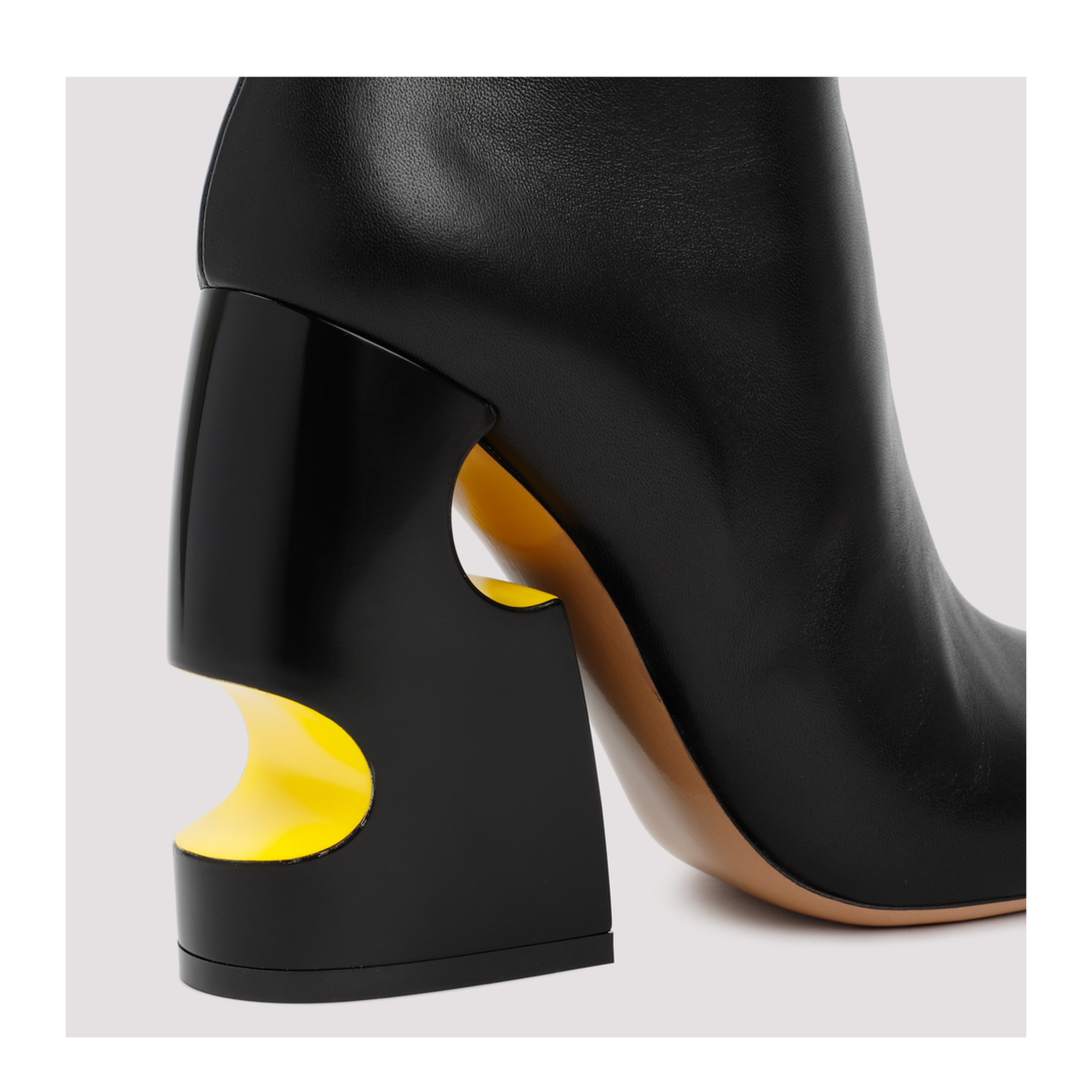 MAYFEYR - Off-White - Pop Bulky Nappa Ankle Boot - OWID030S23LEA001