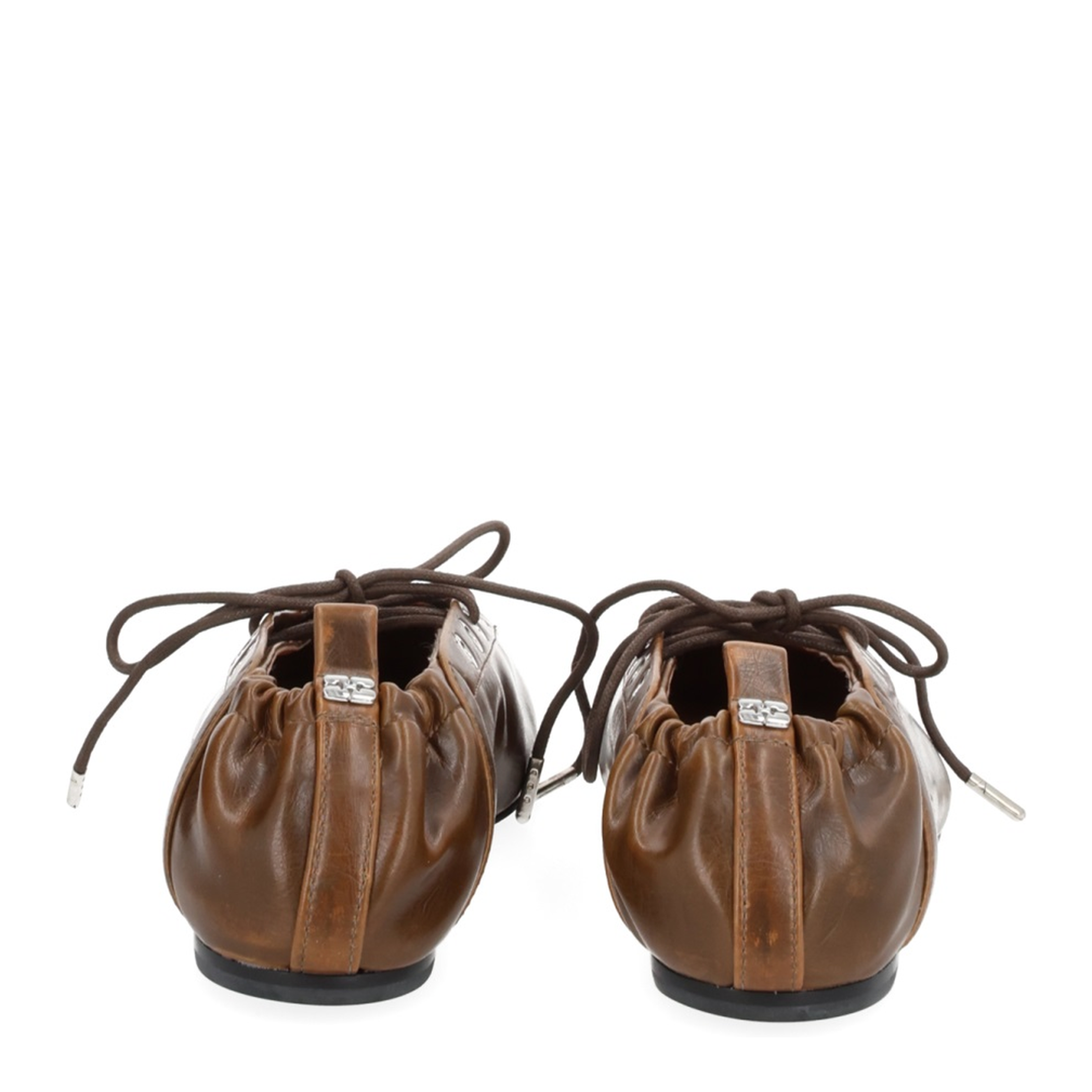 Ballerina with Laces