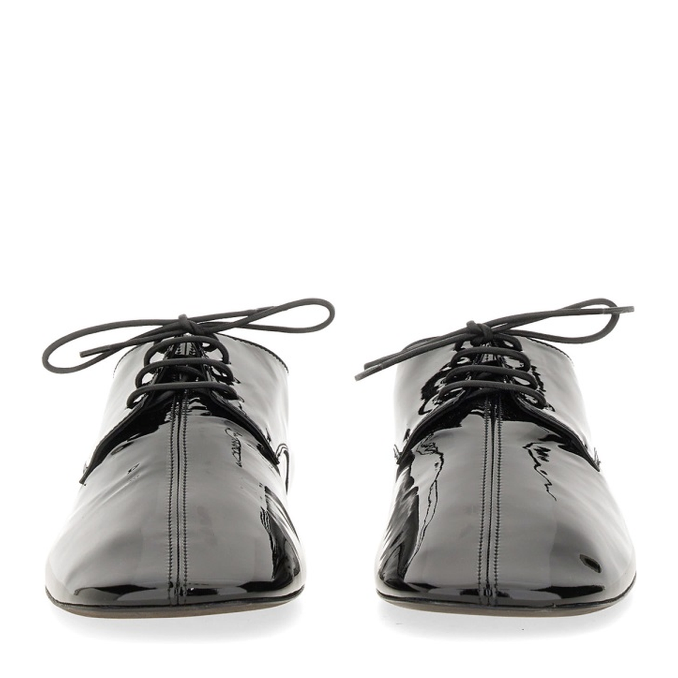 Shiny Leather Lace-Up Shoe