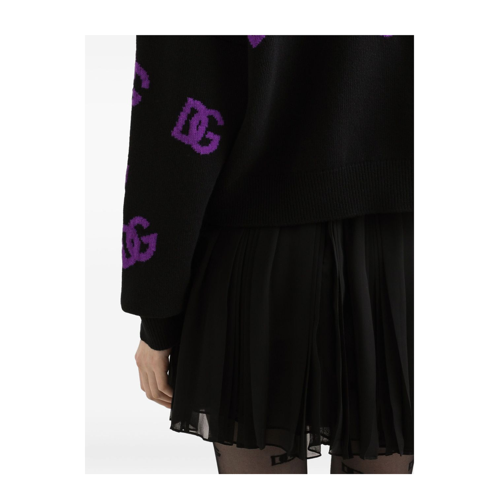 Wool Turtle-Neck Jumper