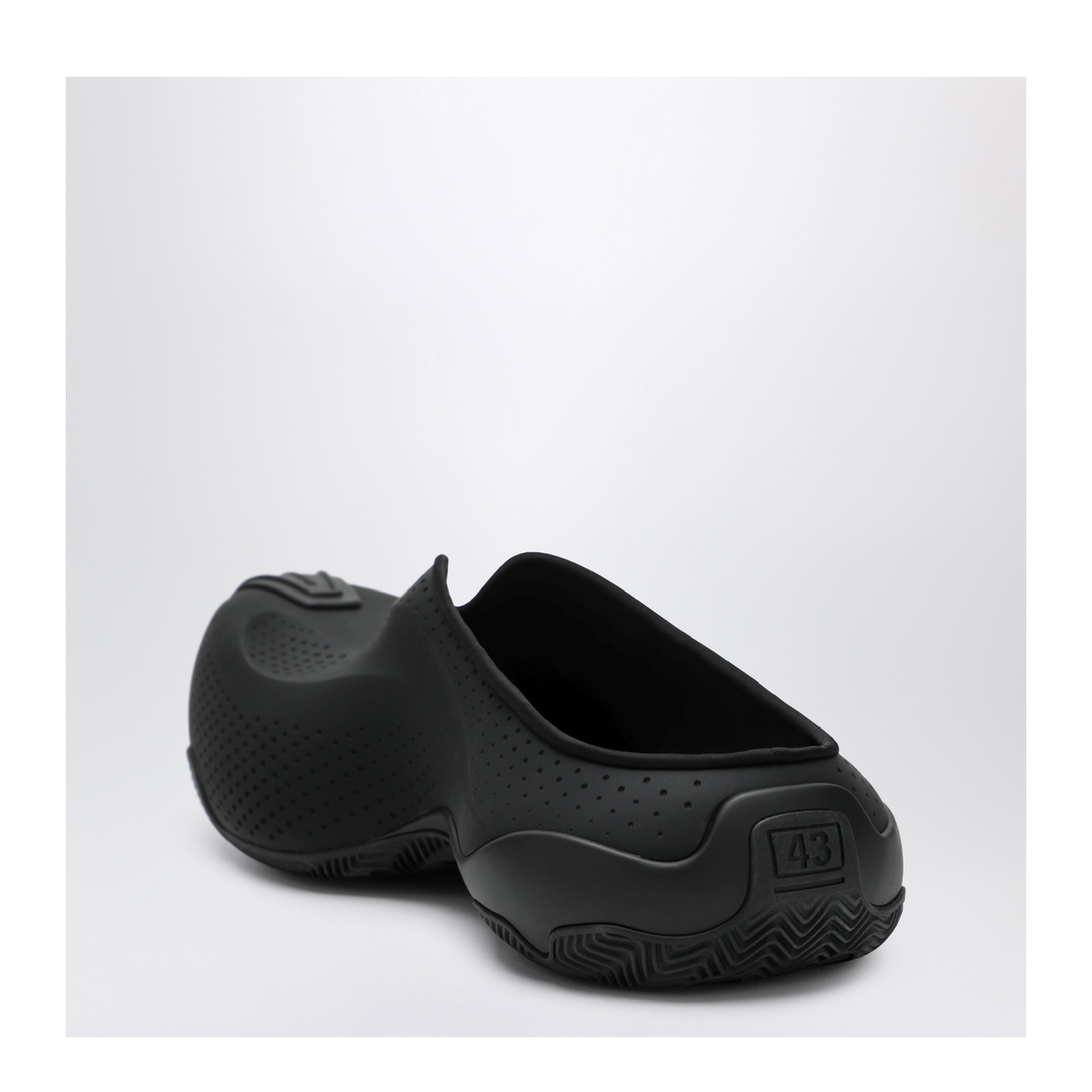 Basketball Mule Matte Black Sneakers