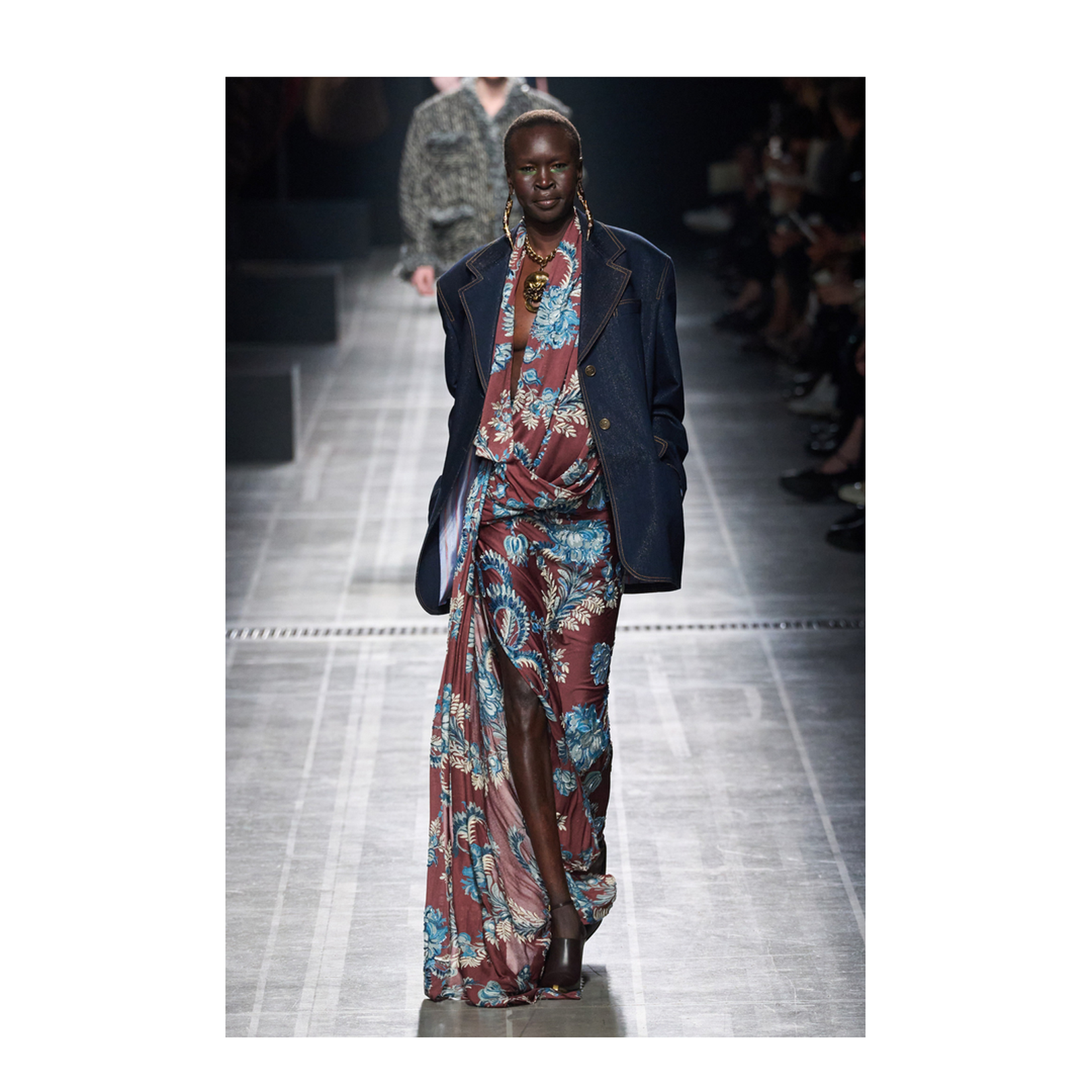 Single-breasted denim blazer