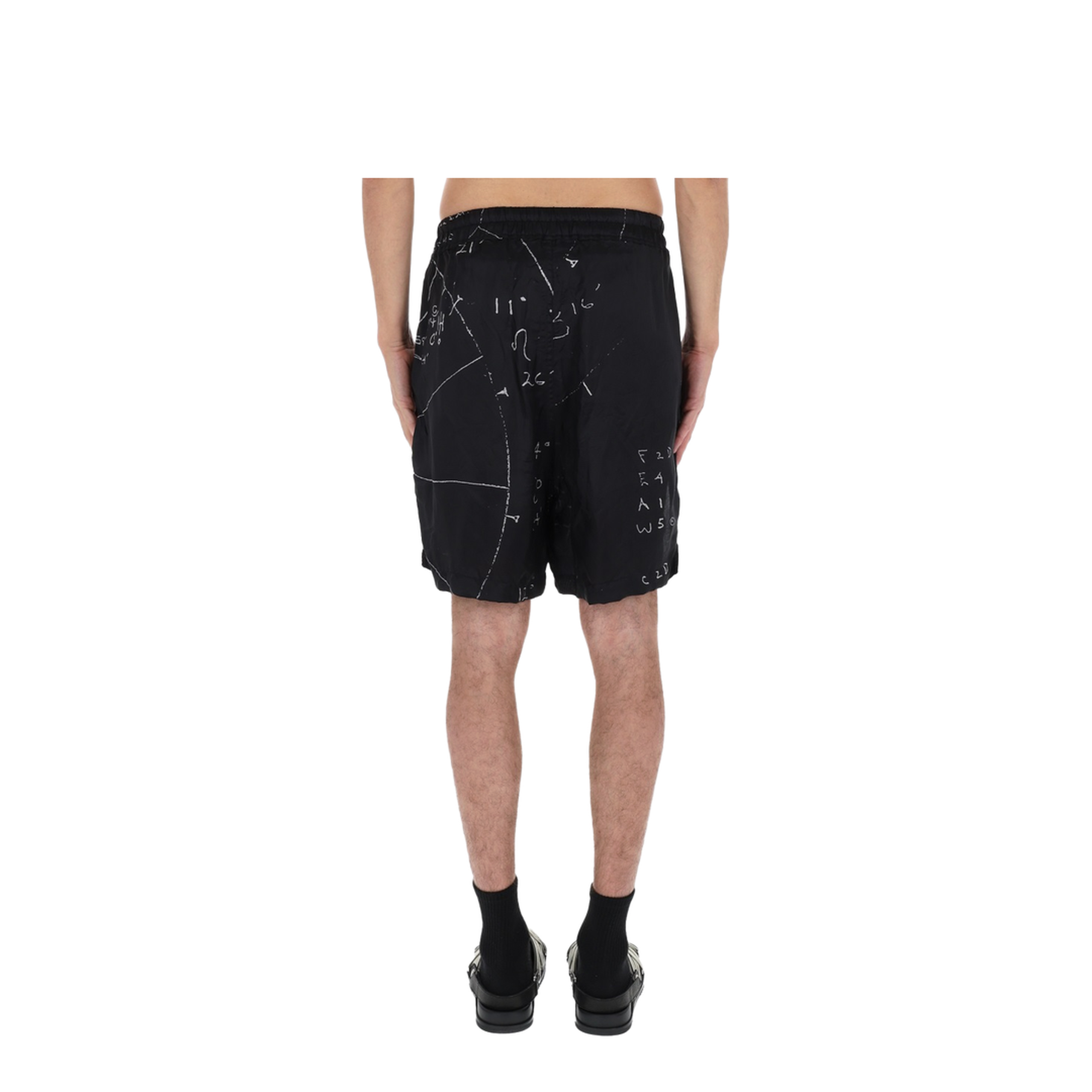Drawstring-Fastening Shorts