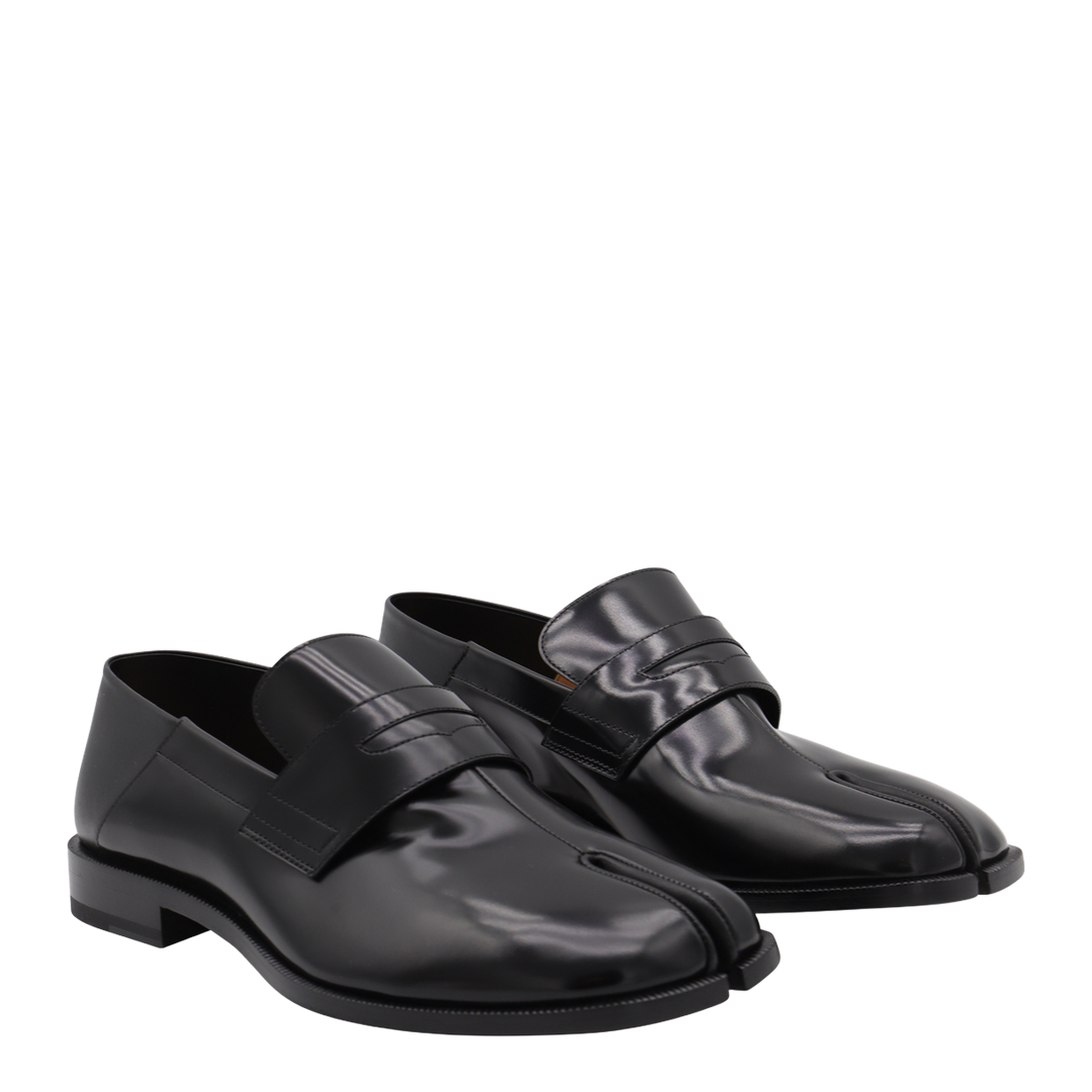 Tabi Loafer in Black Leather