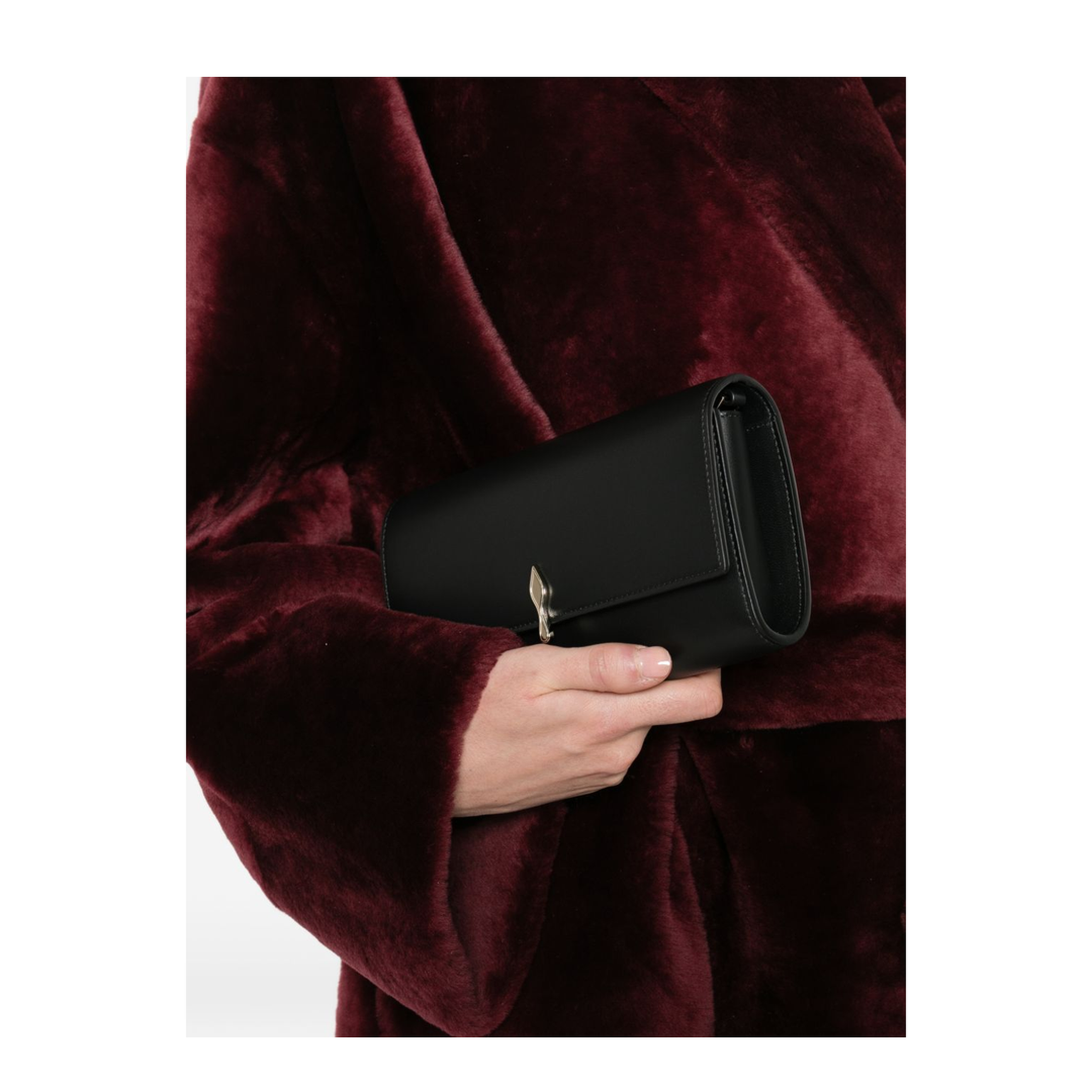 Bettina Wallet on Chain Lamb Nappa Leather - Black/Gold