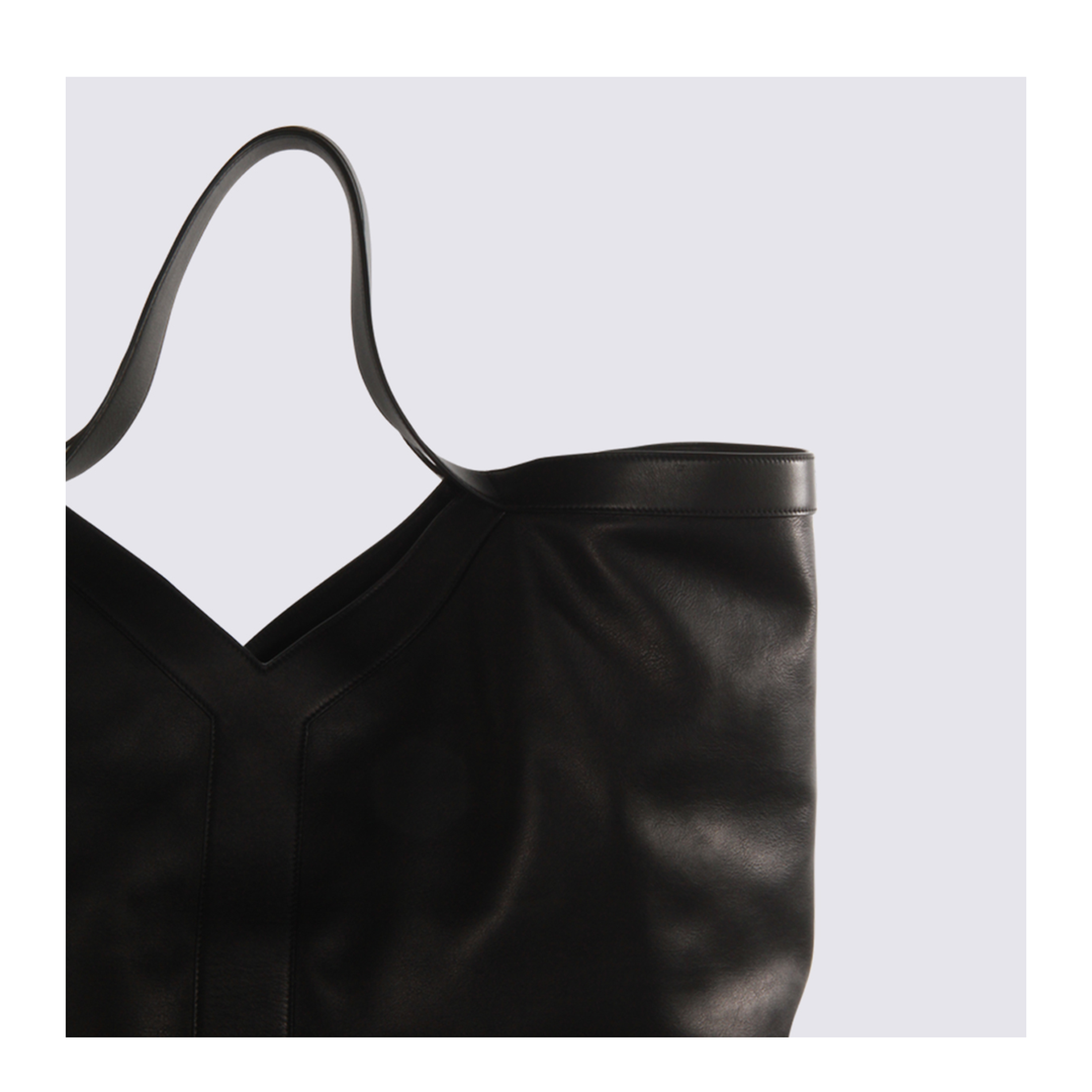 Y Maxi Tote in Grained Leather