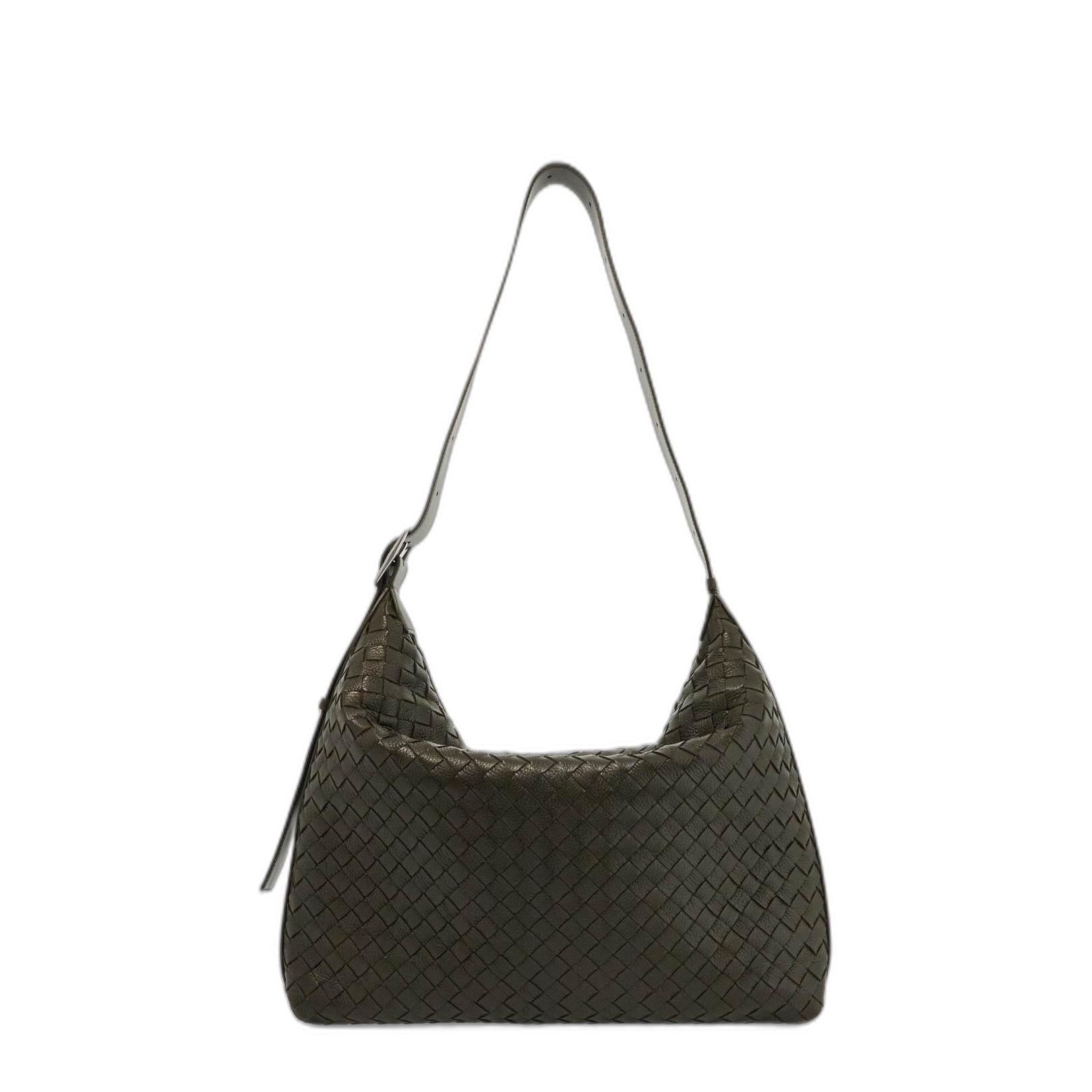 Traveller Medium Kaki