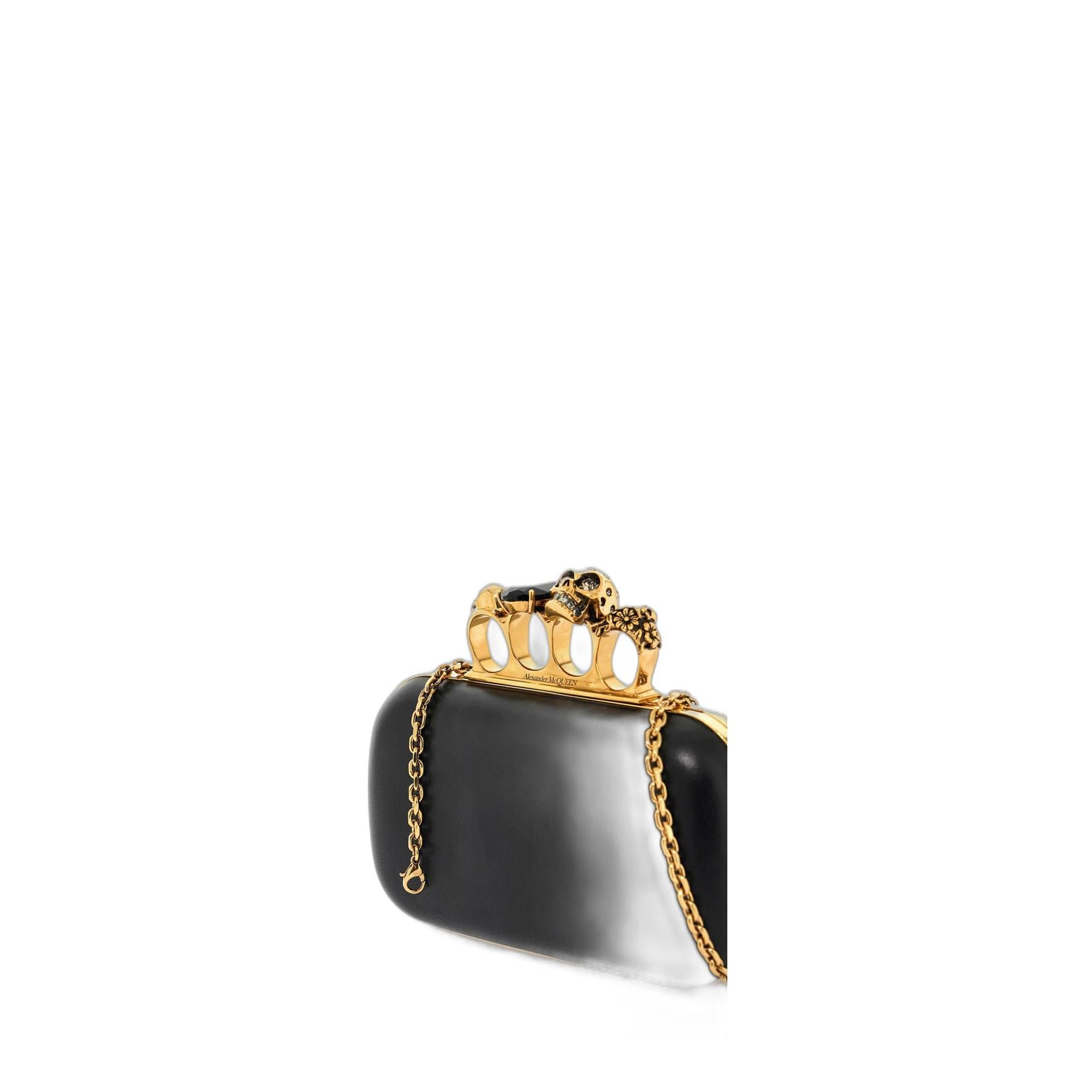Knuckle Clutch With Chain in Black