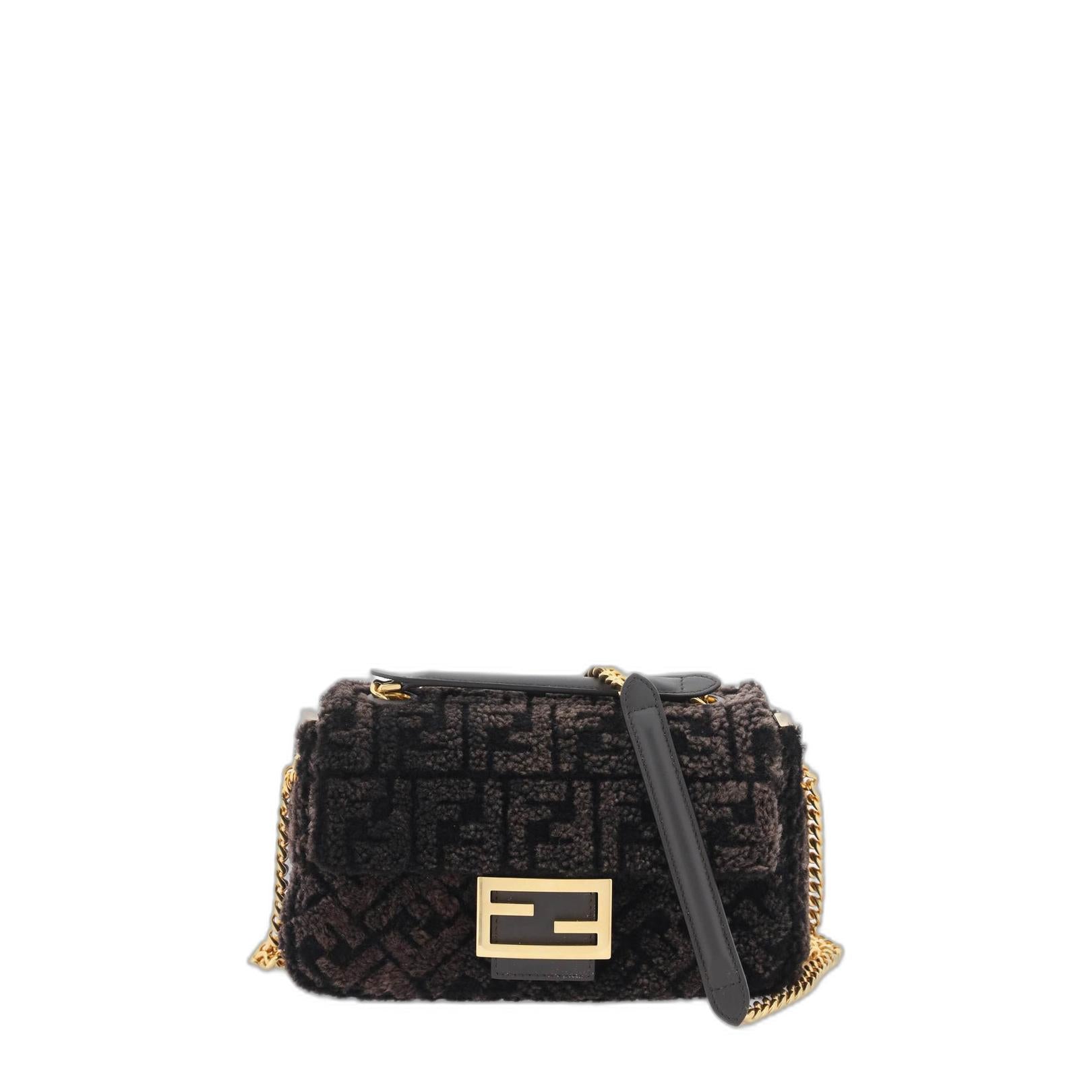 Baguette Chain Midi
Dark Brown Soft Sheepskin Bag