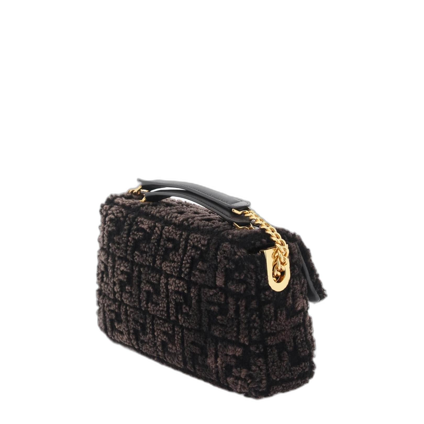 Baguette Chain Midi
Dark Brown Soft Sheepskin Bag