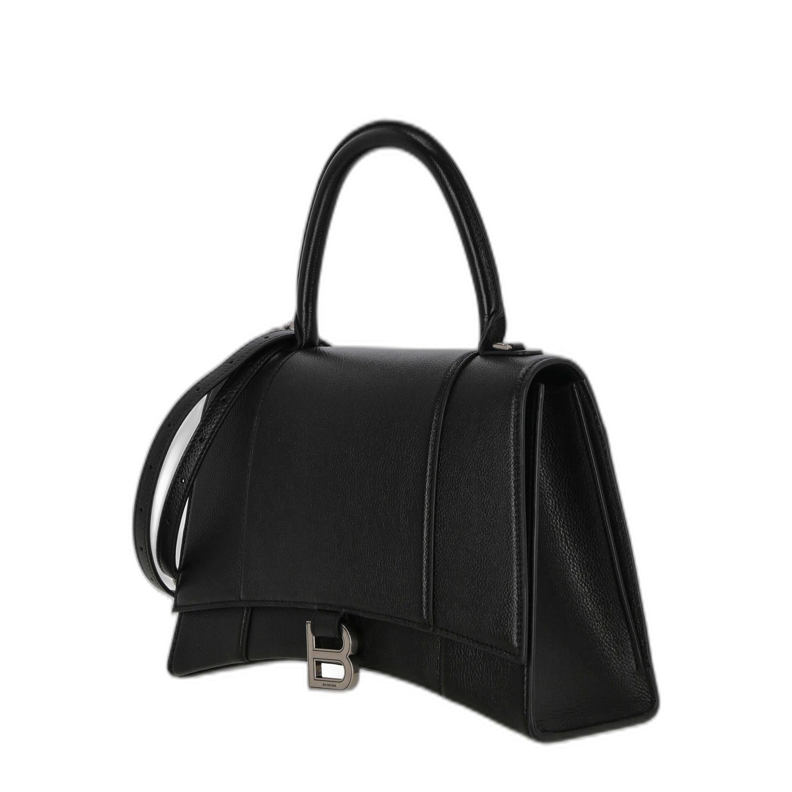 黑色沙漏形手提包