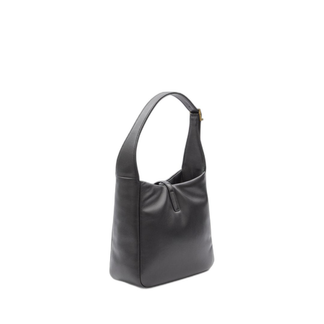 Le 5 À 7 Supple Small In Padded Lambskin