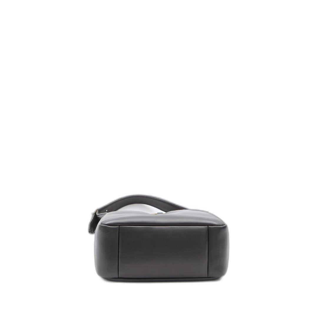 Le 5 À 7 Supple Small In Padded Lambskin