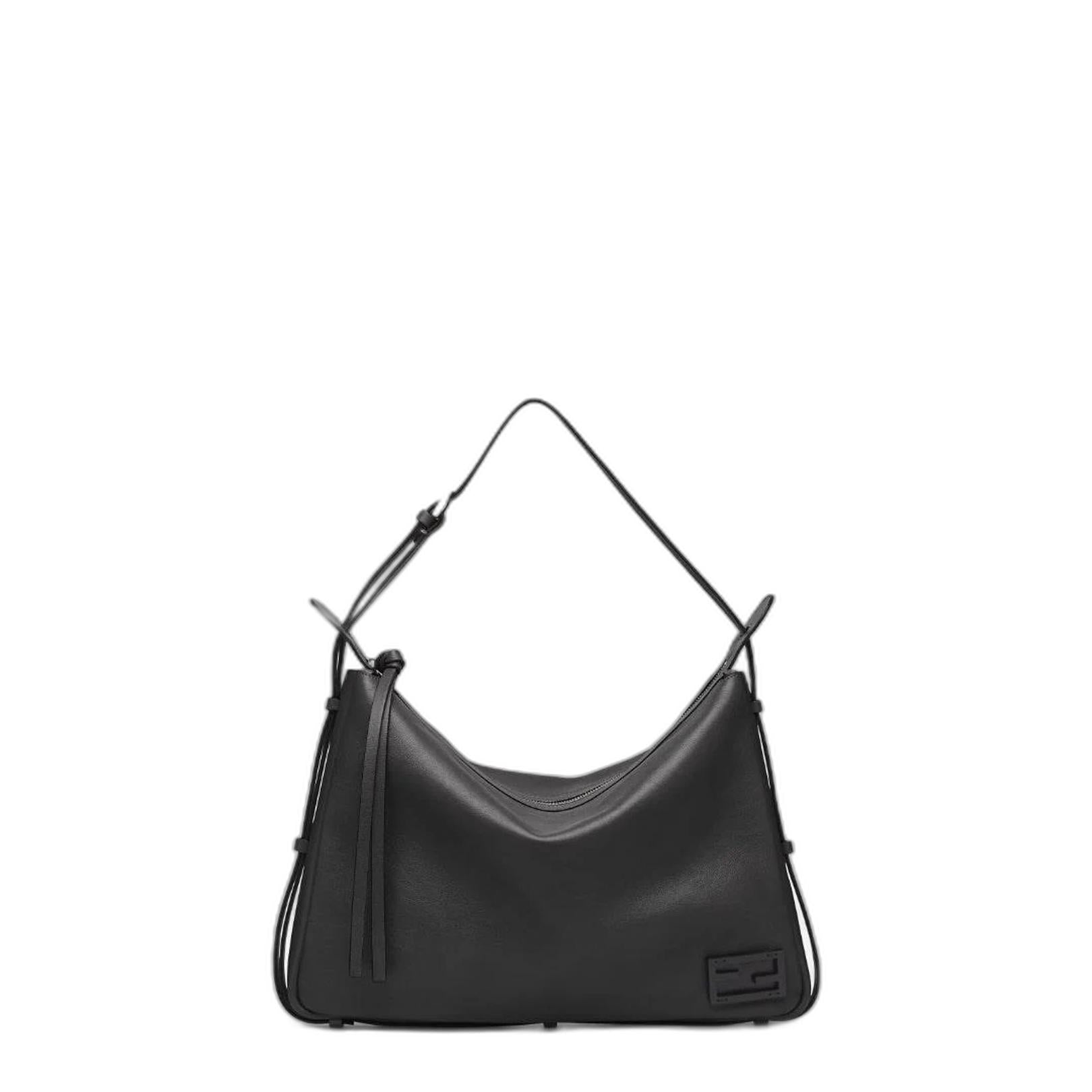 Simply Large
Black Calfskin Shoulder Bag