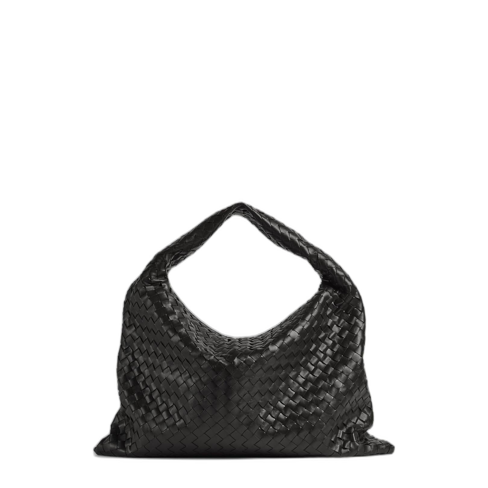 Large Hop Shoulder Bag in Black