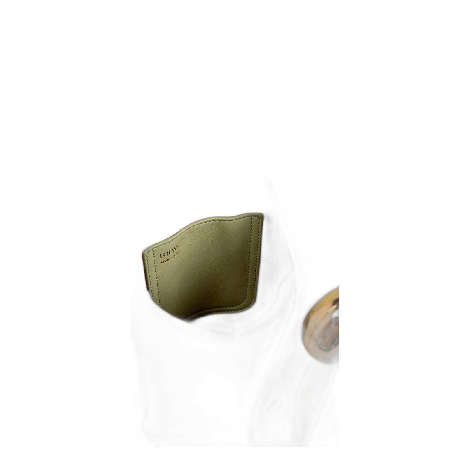 Mini Pebble Bucket In Mellow Calfskin