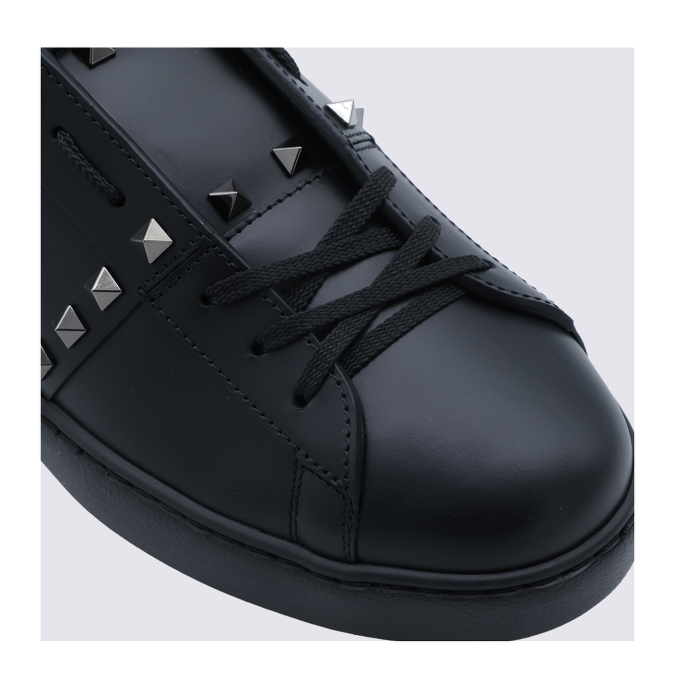 MAYFEYR - Valentino - Garavani Sneakers - 9Y2S0931BXE0NO